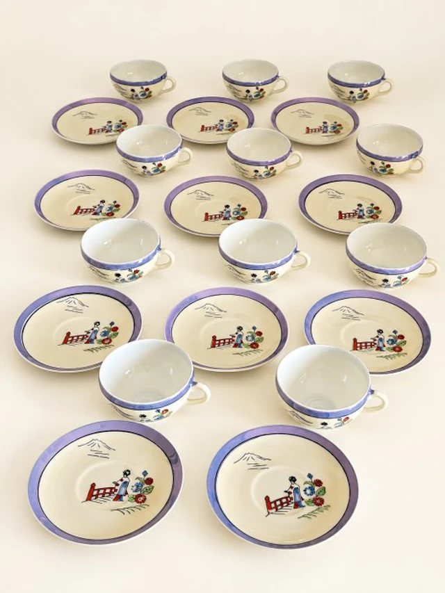 Superb hand-decorated tea service - iridescent colors...