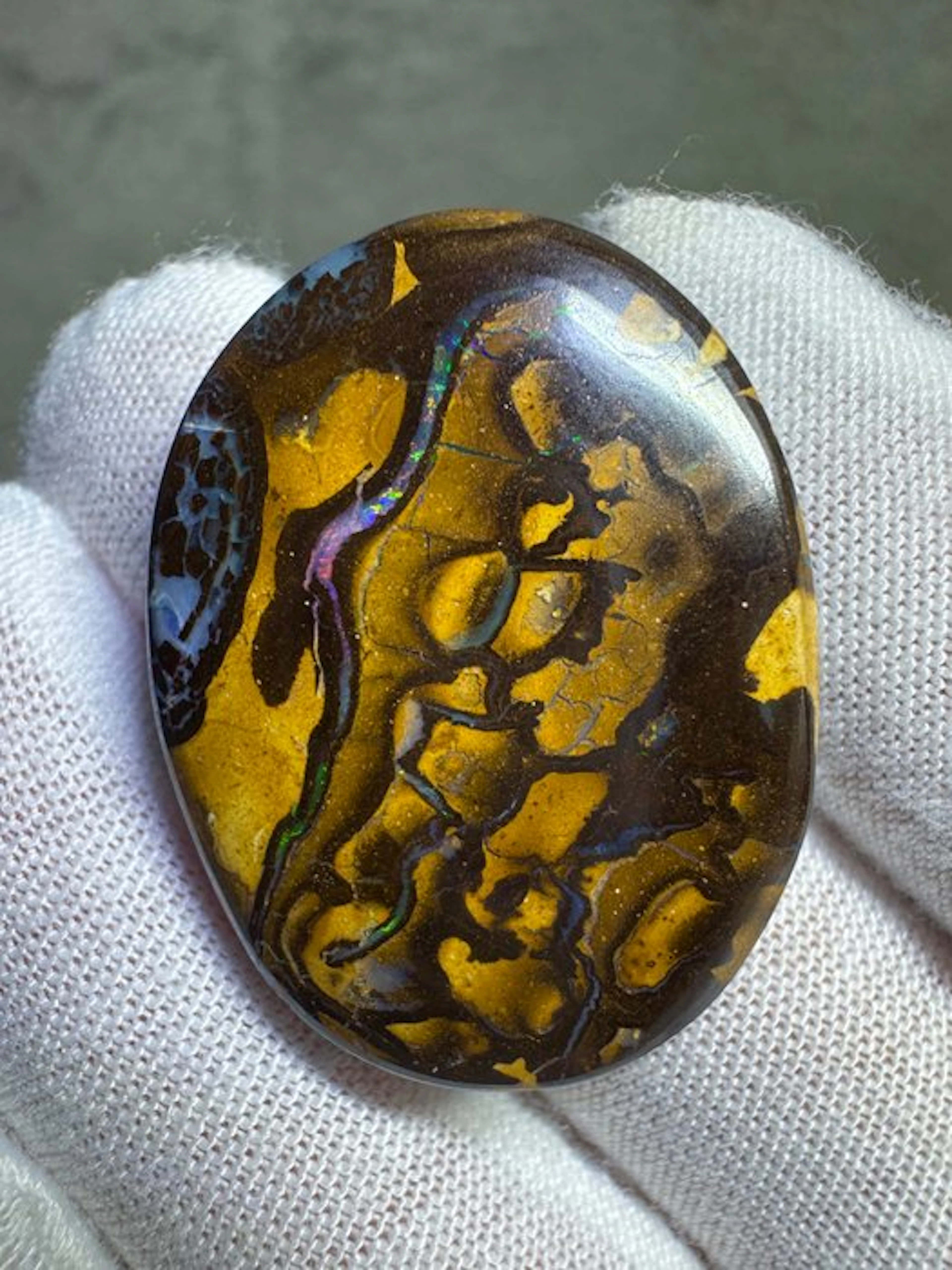 TOP QUALITY!!! - Opal Boulder - 49.50 carats Cabochon- 9.9 g