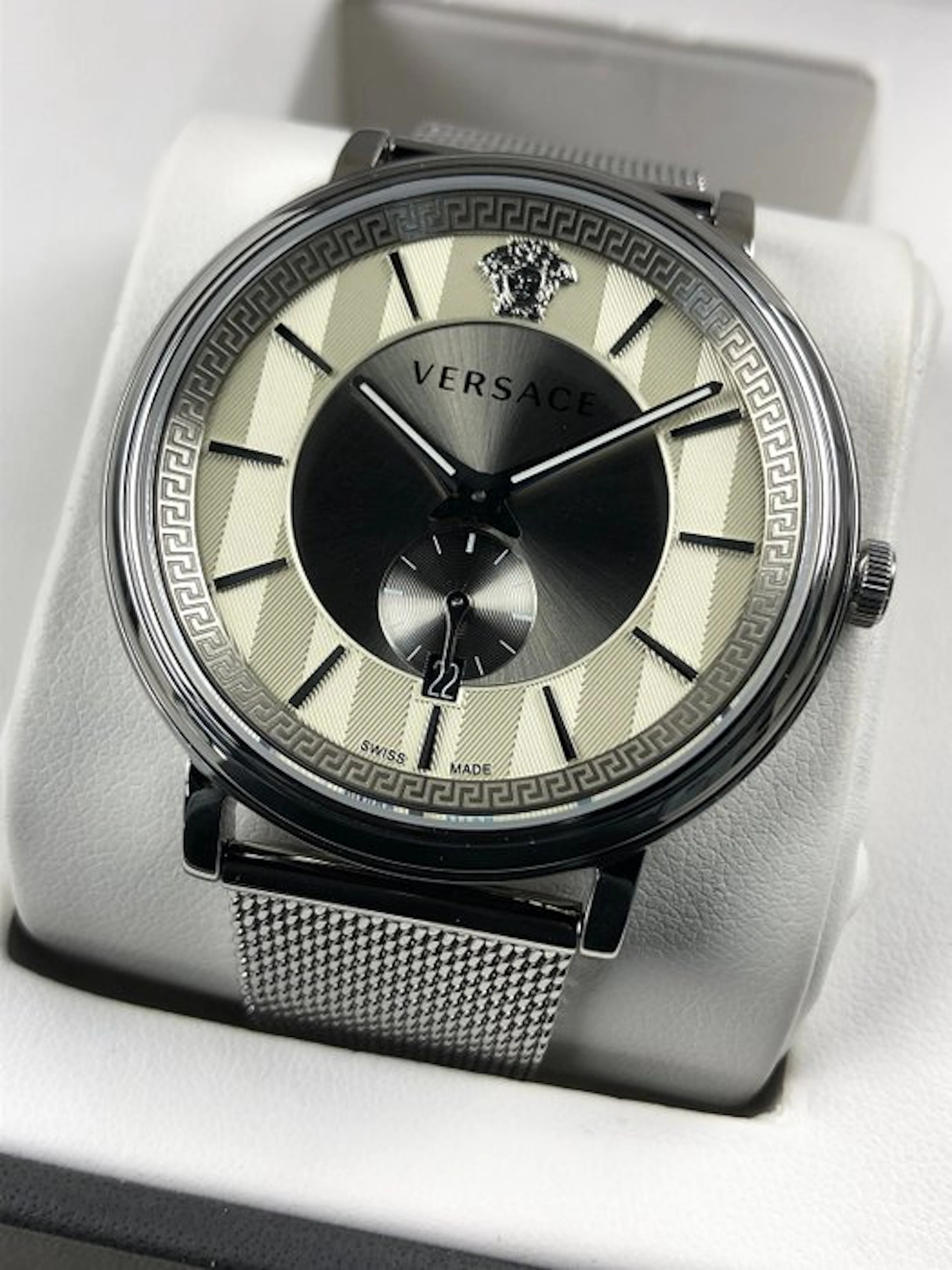 Versace - V-Circle Manifesto Steel - VBQ06 - Men - 2020-2025