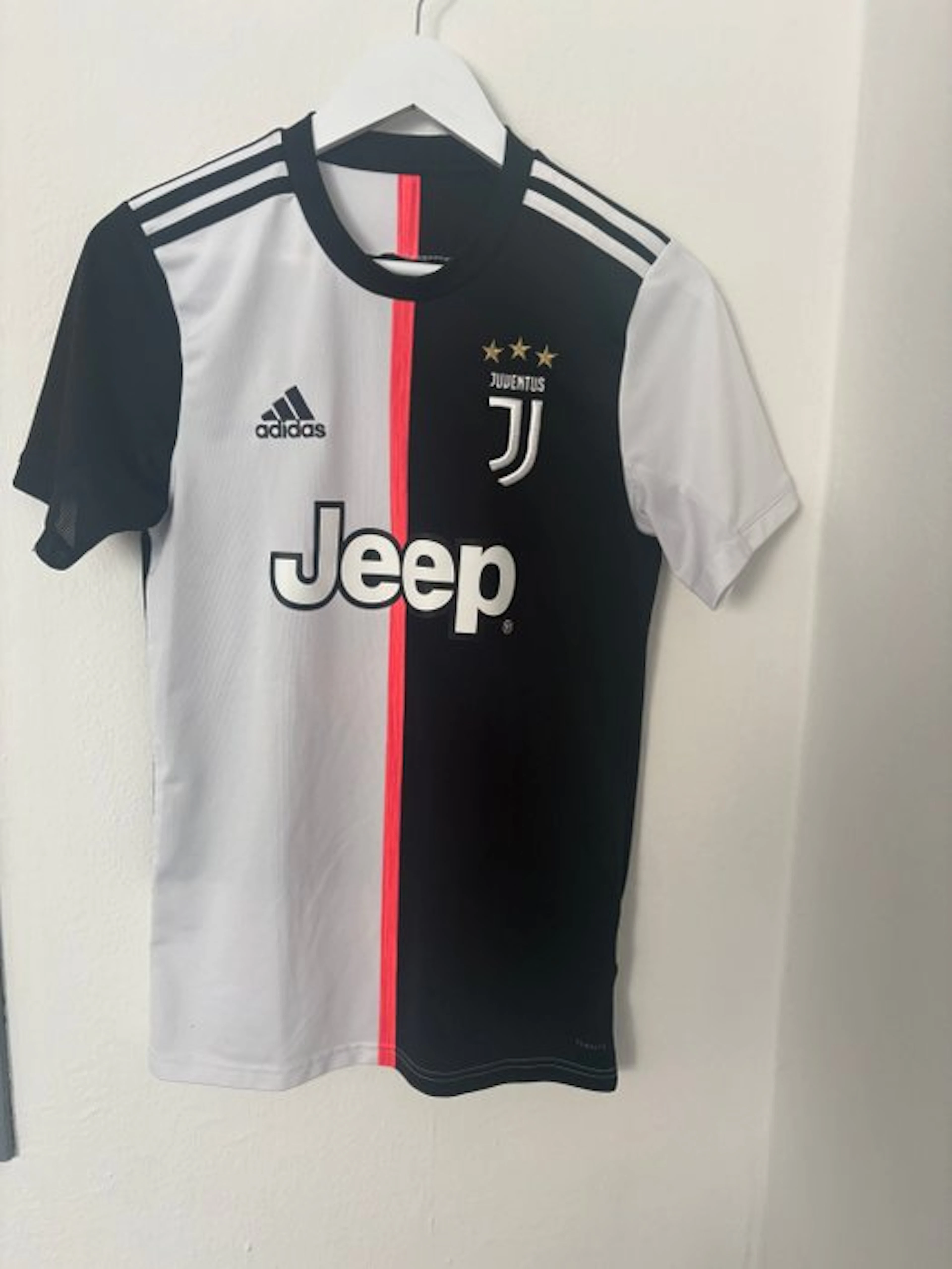 Juventus - 2019 - Football shirt
