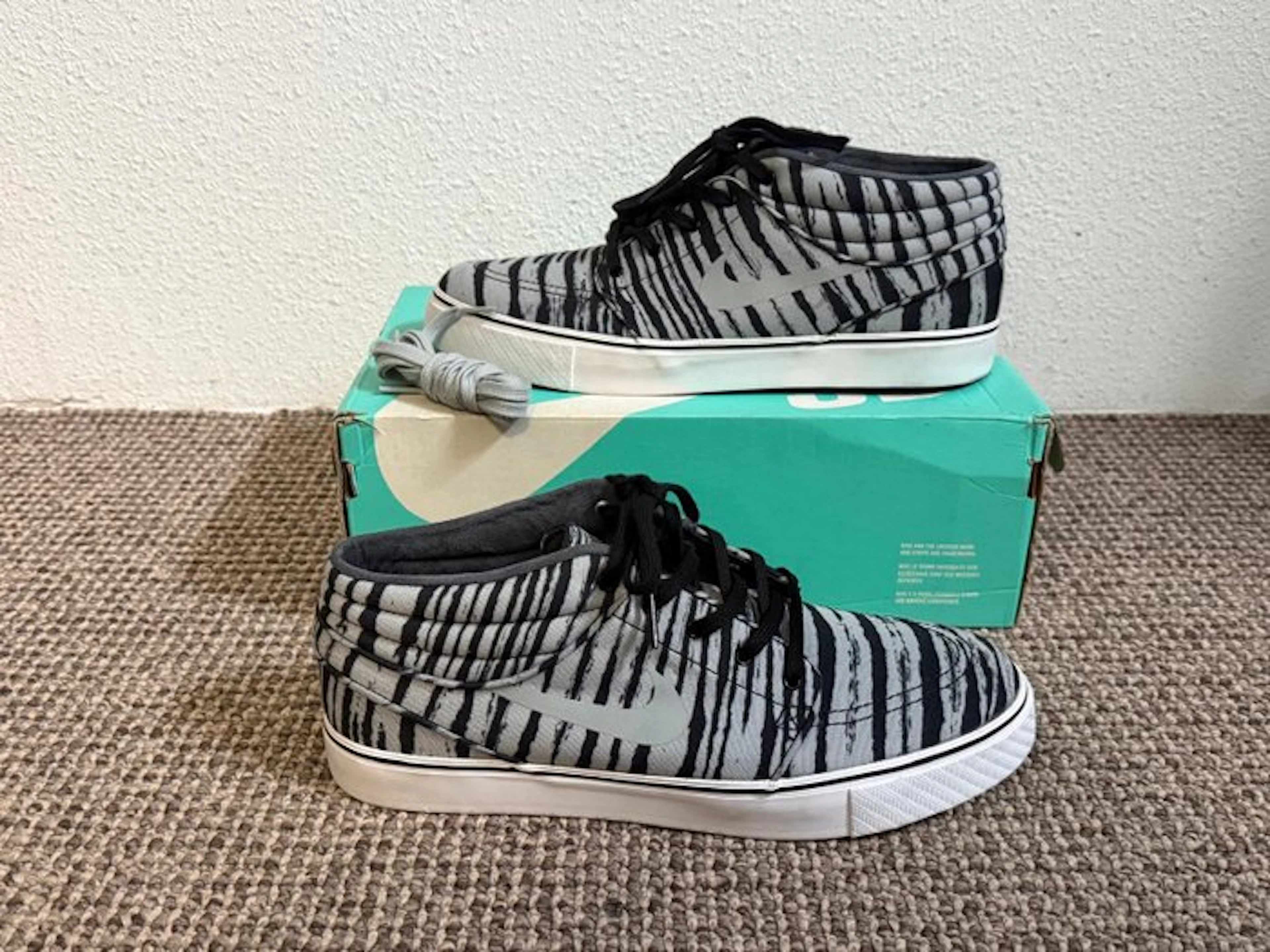 Nike - Stefan Janoski Mid PRM - Sneakers - Size: EU 44
