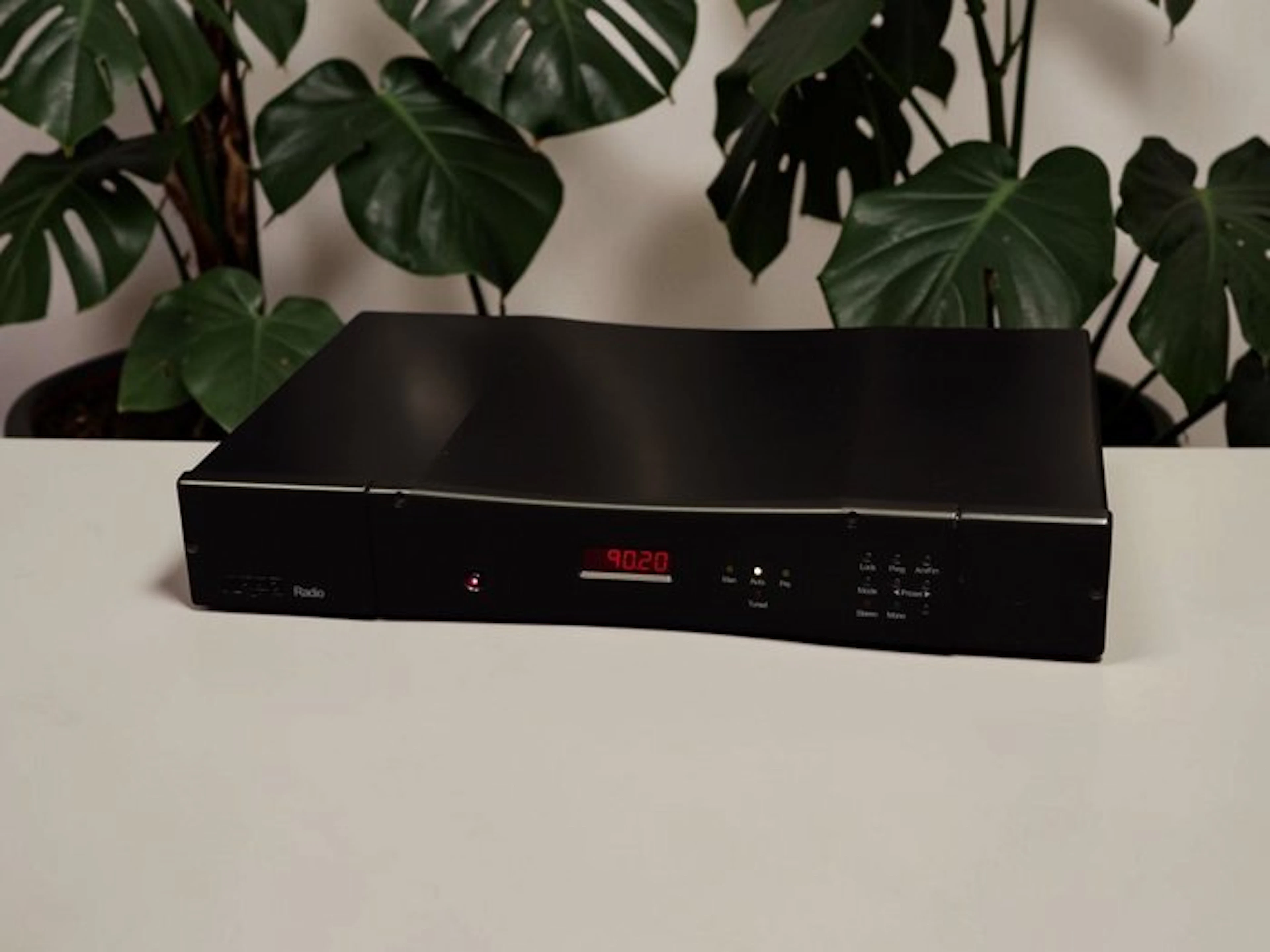 Rega - Radio R Tuner