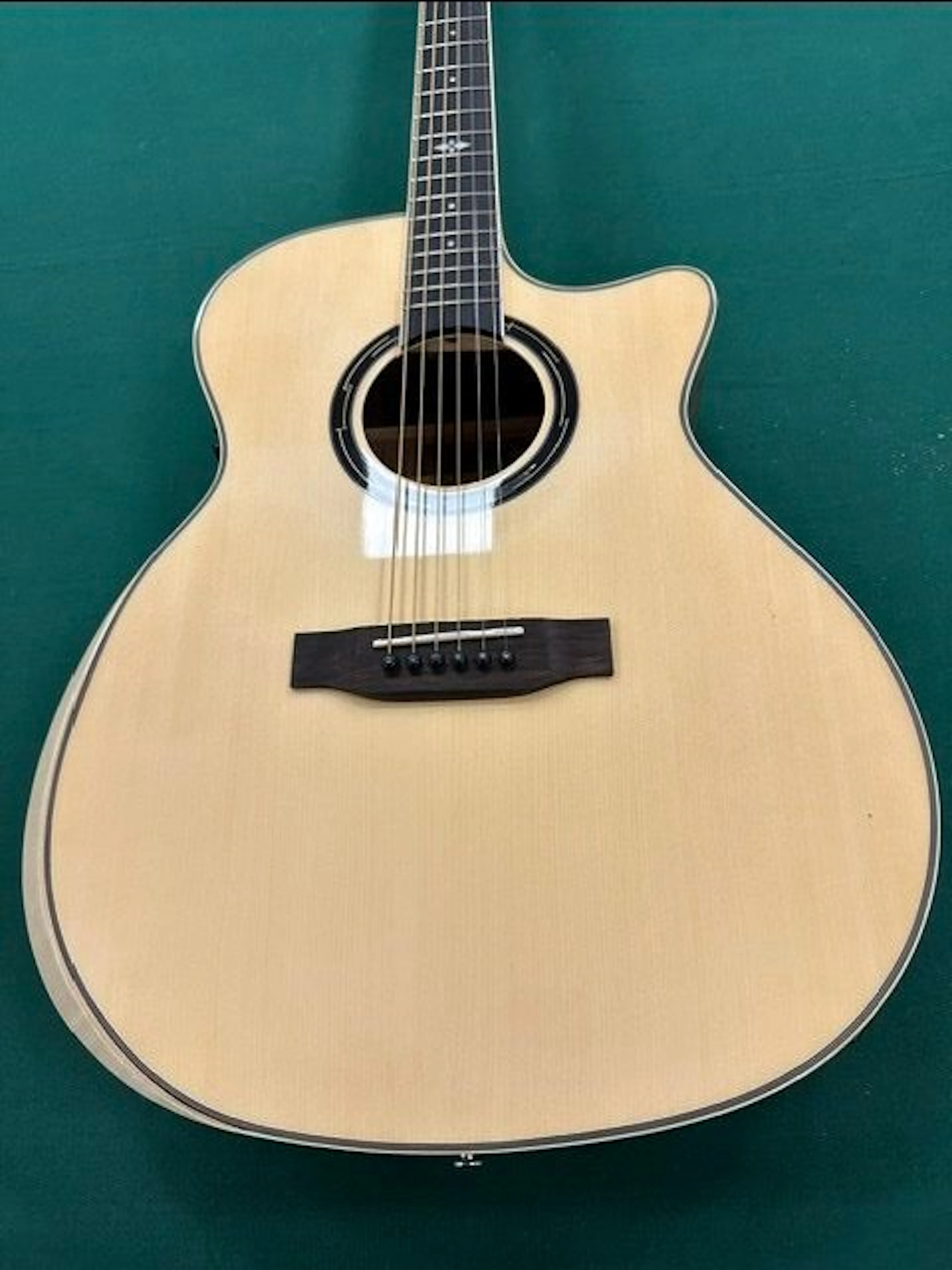 M.J.Douglas - Master Line MJ 806 E N - - Electro-acoustic guitar - 2026