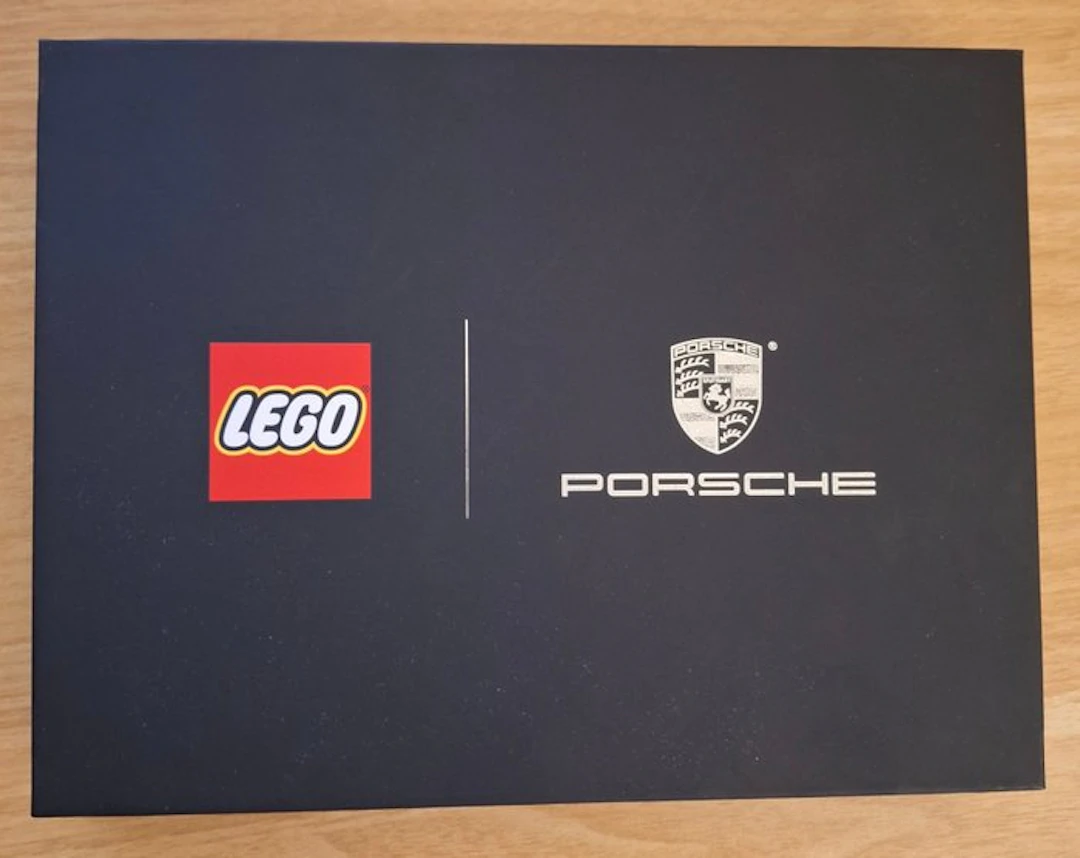 LEGO - Promotional - LEGO 5006655 Porsche VIP Welcome Pack – exklusiv & selten