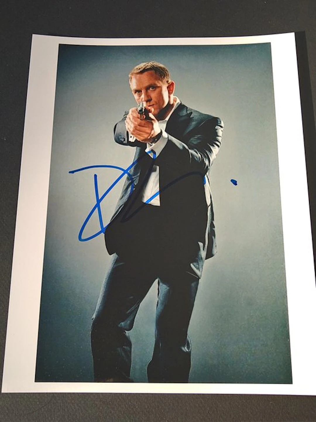 James Bond 007: Casino Royale - Daniel Craig "007" - Autograph, Photo with COA