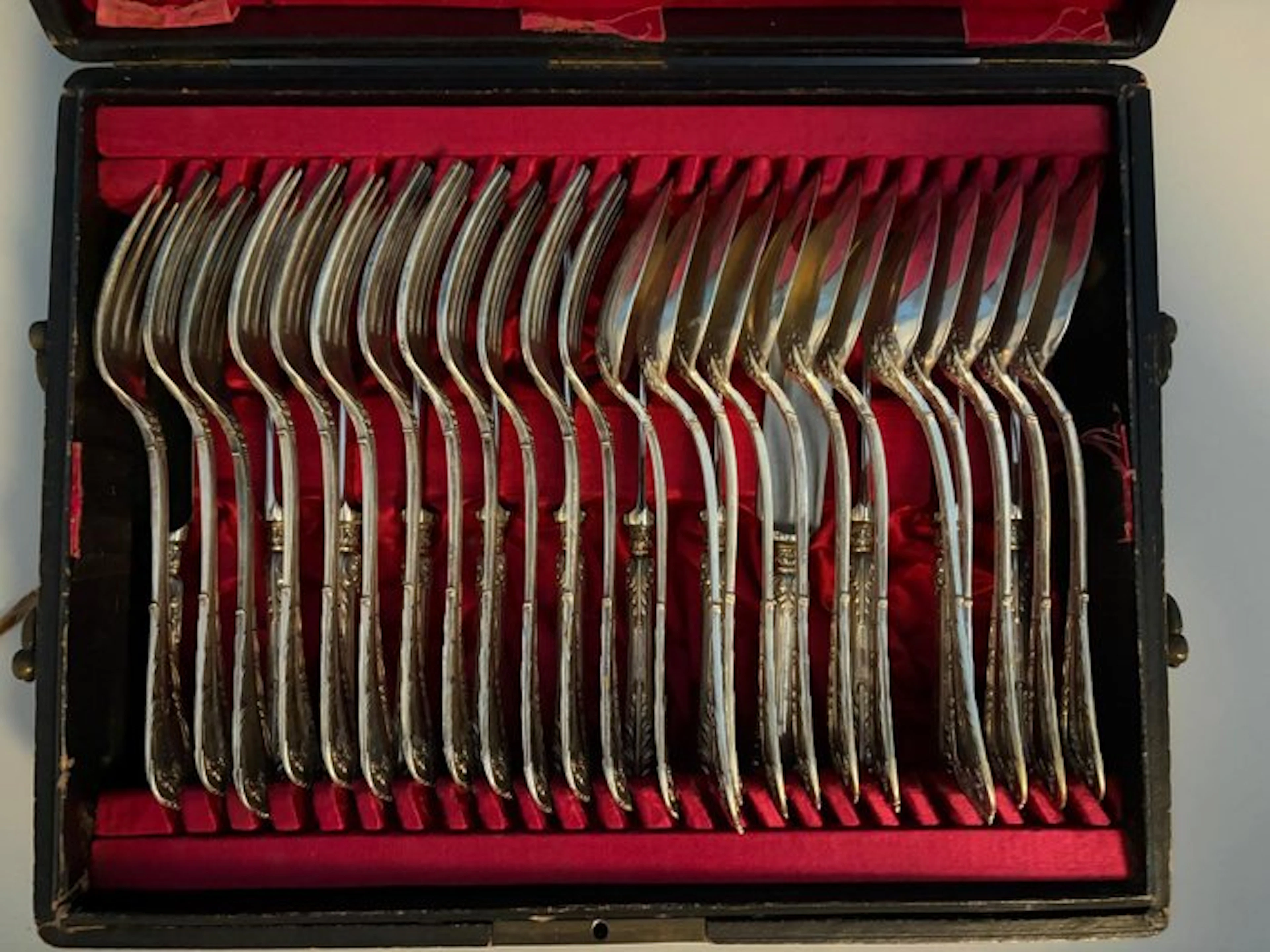 J.C. Klinkosch (JCK) - Cutlery set (36) - .800 silver - Vienna, ca. 1870-1890