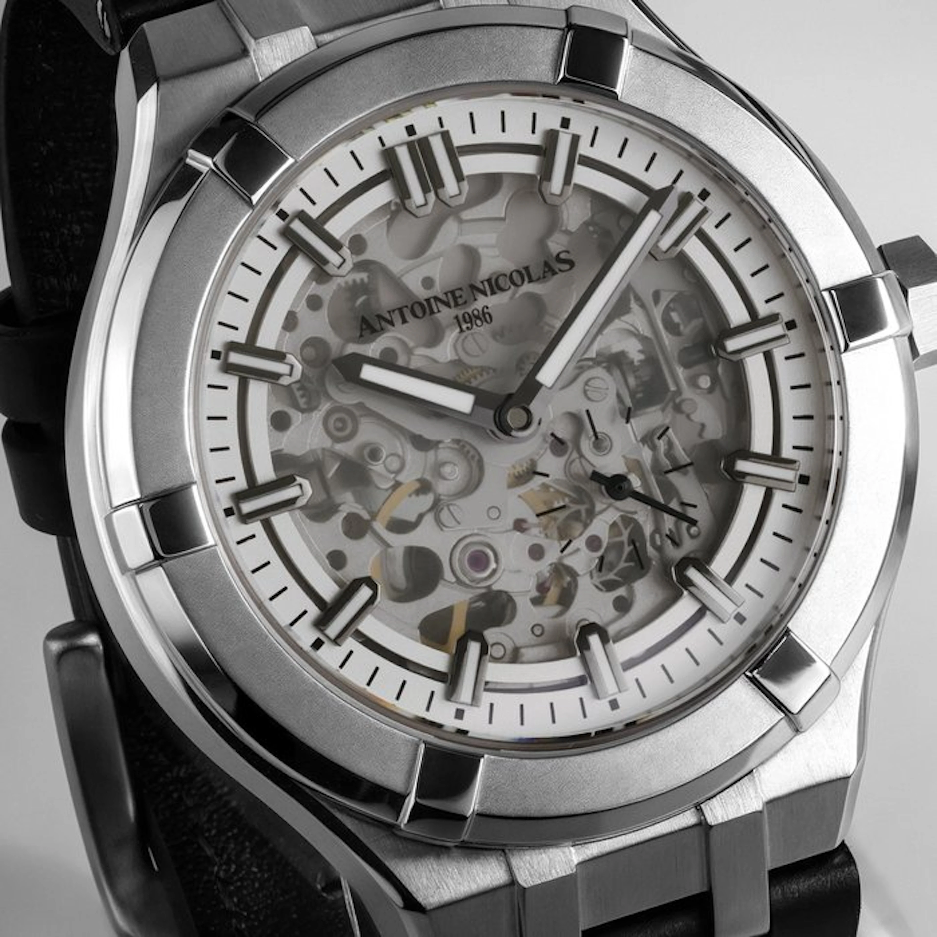 Antoine Nicolas 1986 - Edinburgh - No reserve price - Unisex - 2025+