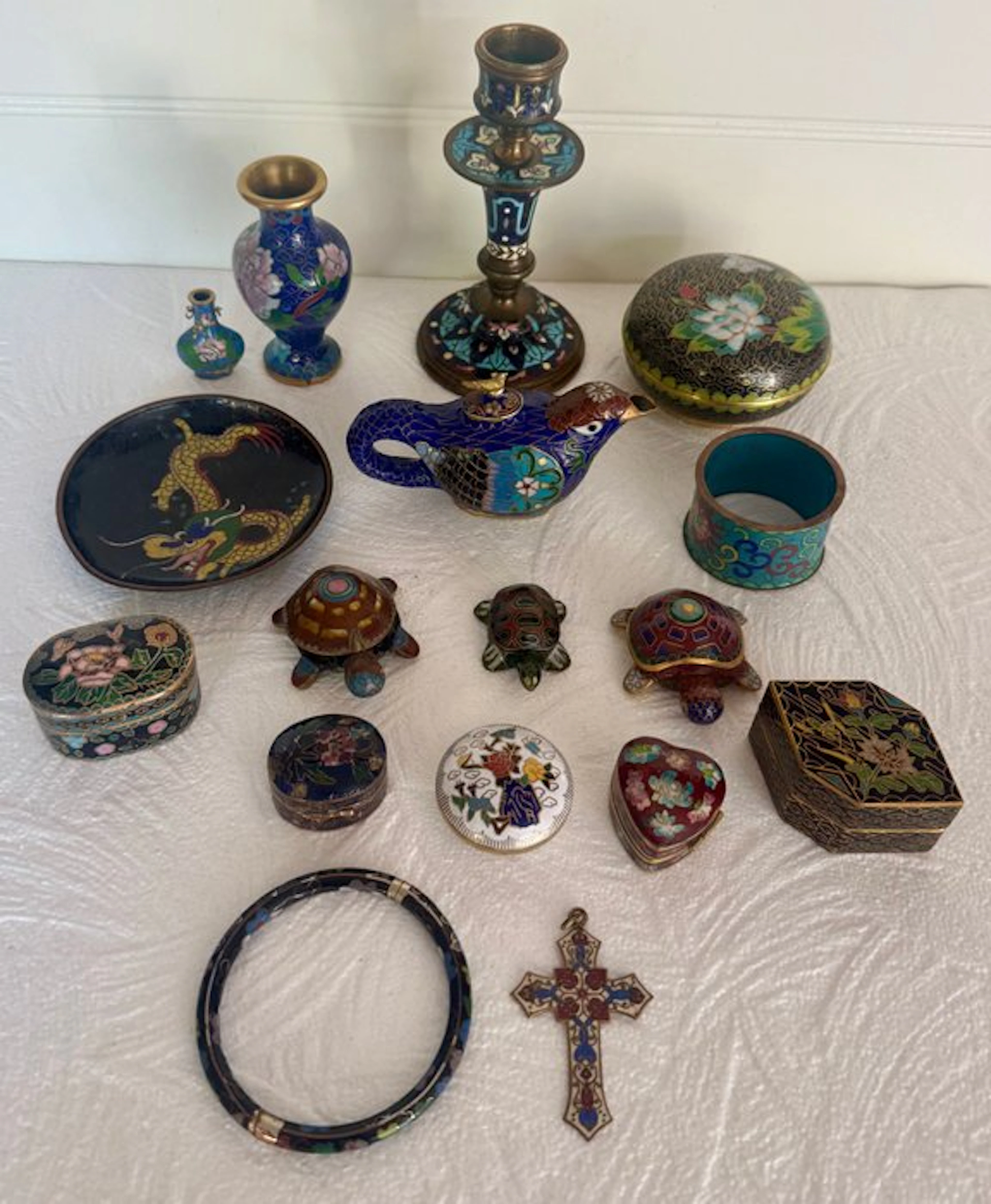 Themed collection - Objects / Jewelry in cloisonné enamel / No reserve!