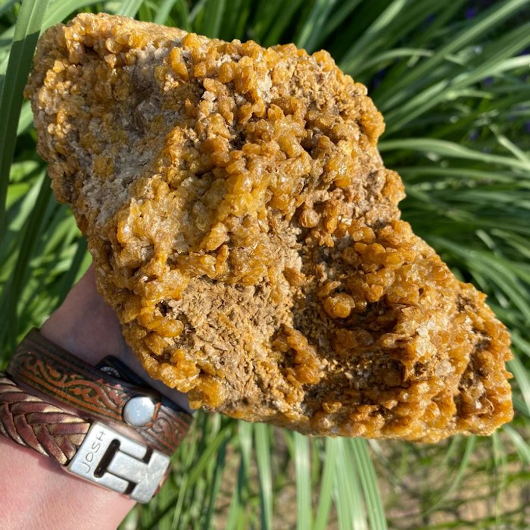 Mimetite with barite