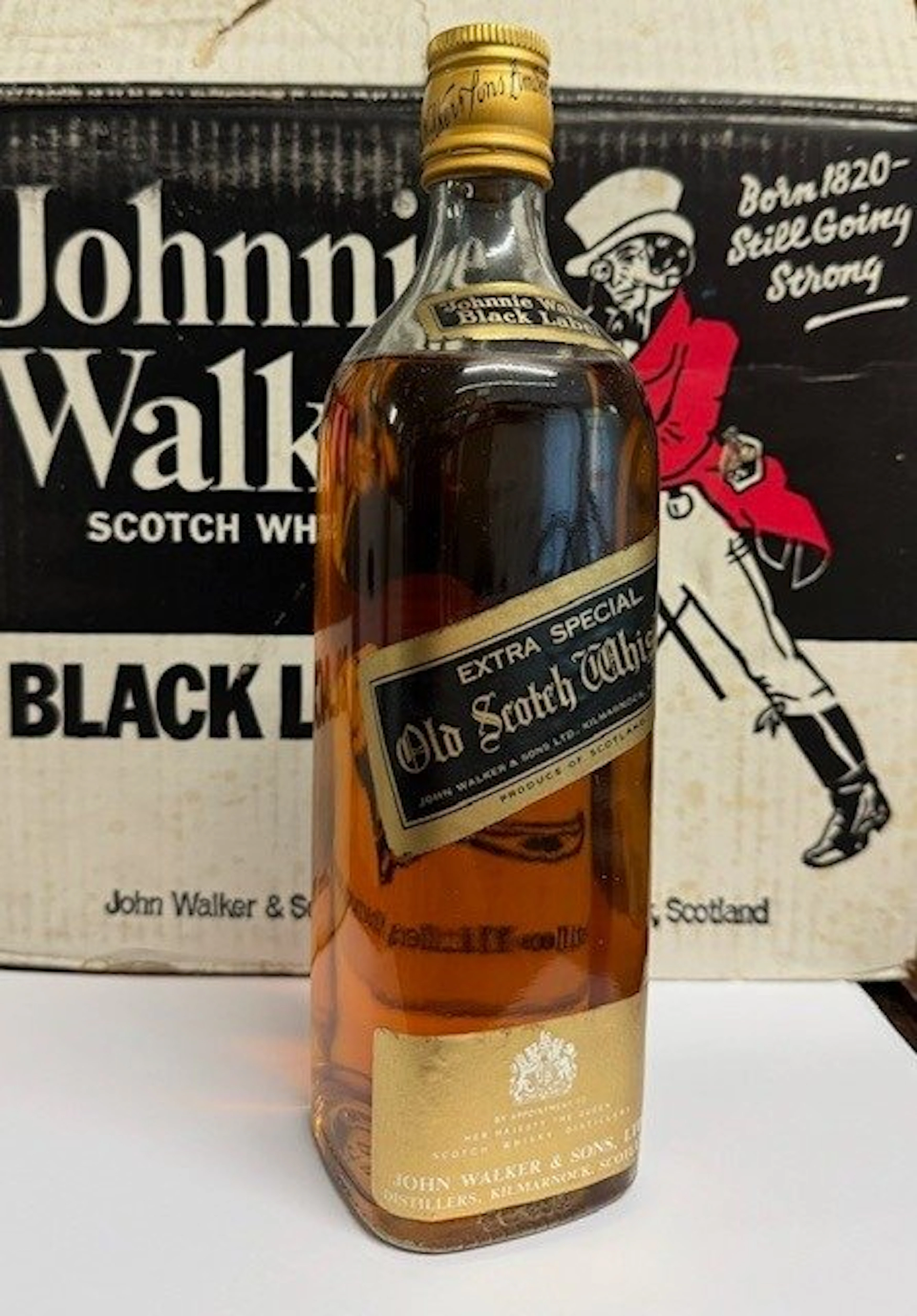 Johnnie Walker Black Label Extra Special - b. 1970s - 750ml