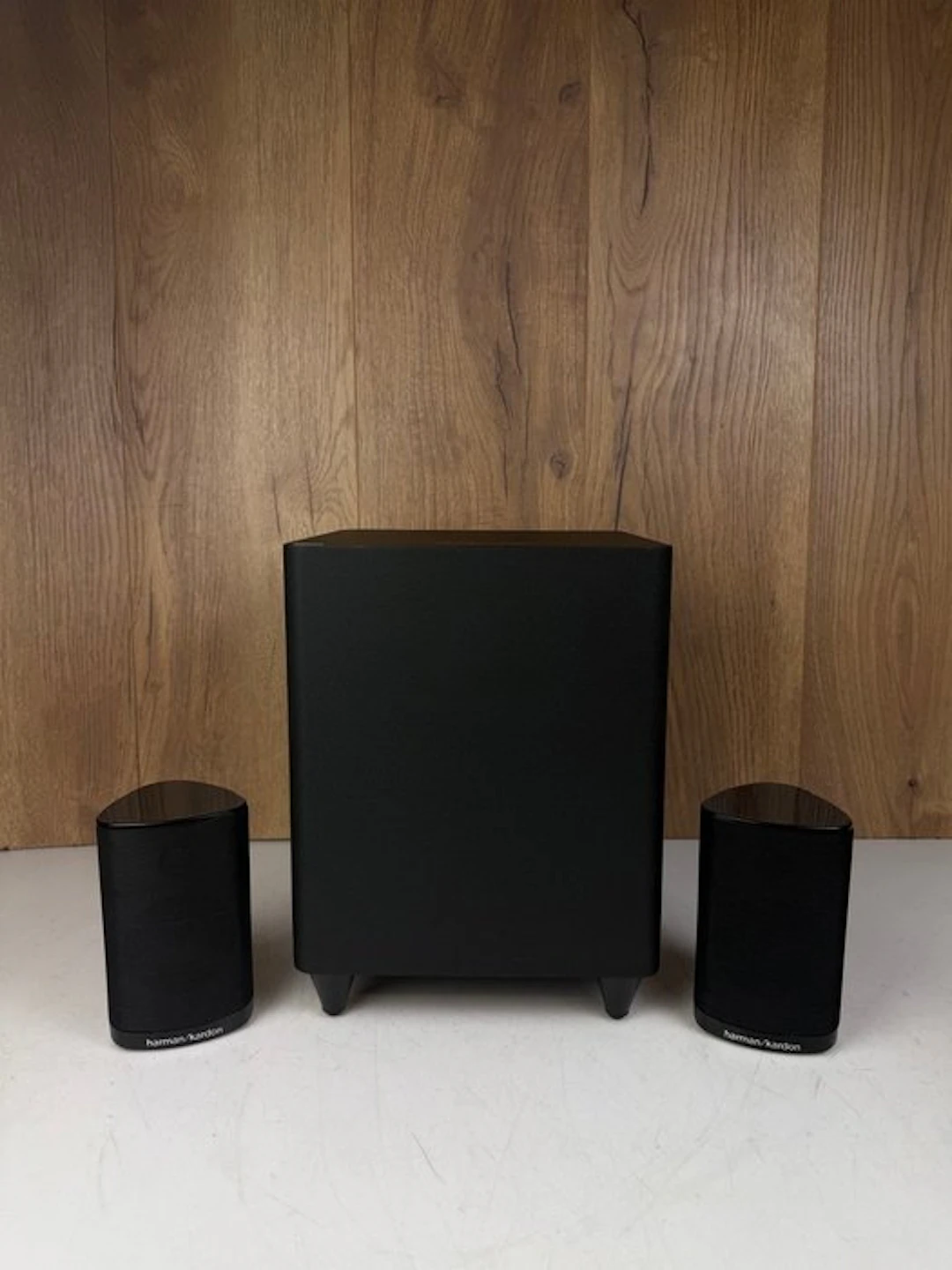 Harman Kardon - Subwoofer & 2x Satellite Speakers Subwoofer speaker set