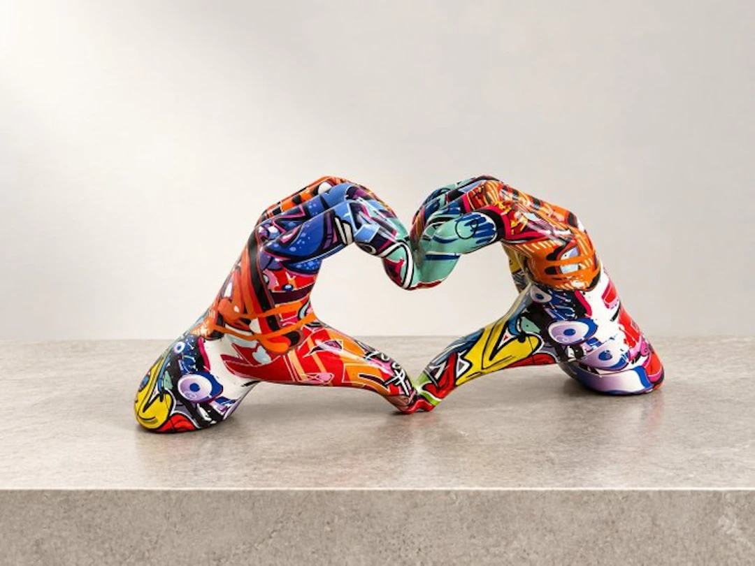 Sculpture, Pop Art handen sculptuur - Hartvormig love gebaar - 12 cm - Resin