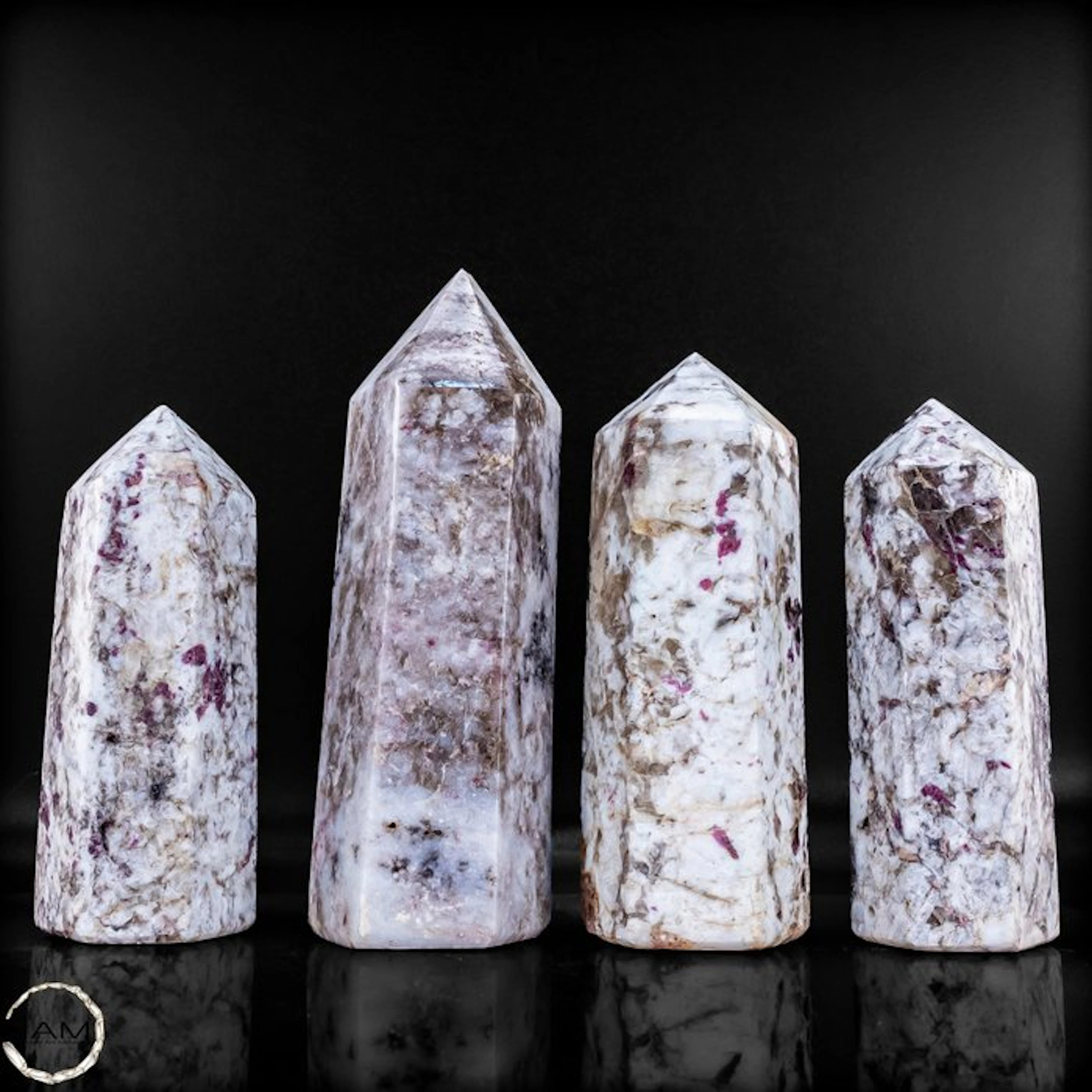 Rhodonite in quartz obelisk set – hand-polished natural...
