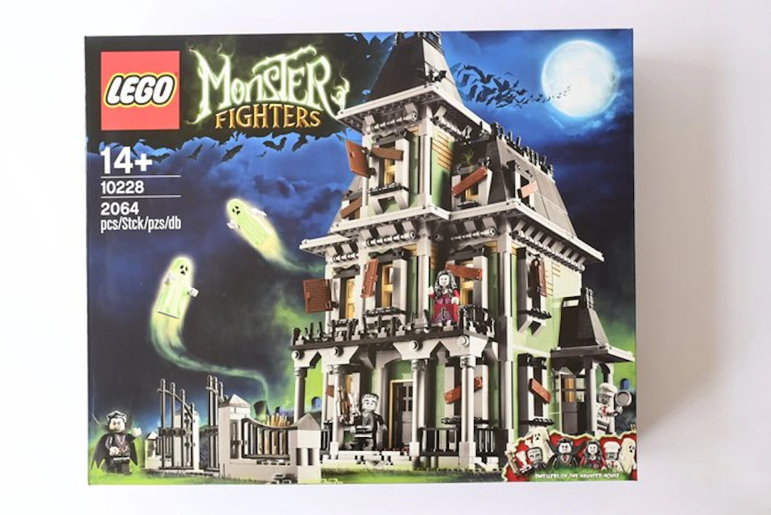 LEGO Set - 10228 - Monster Fighters - Haunted House