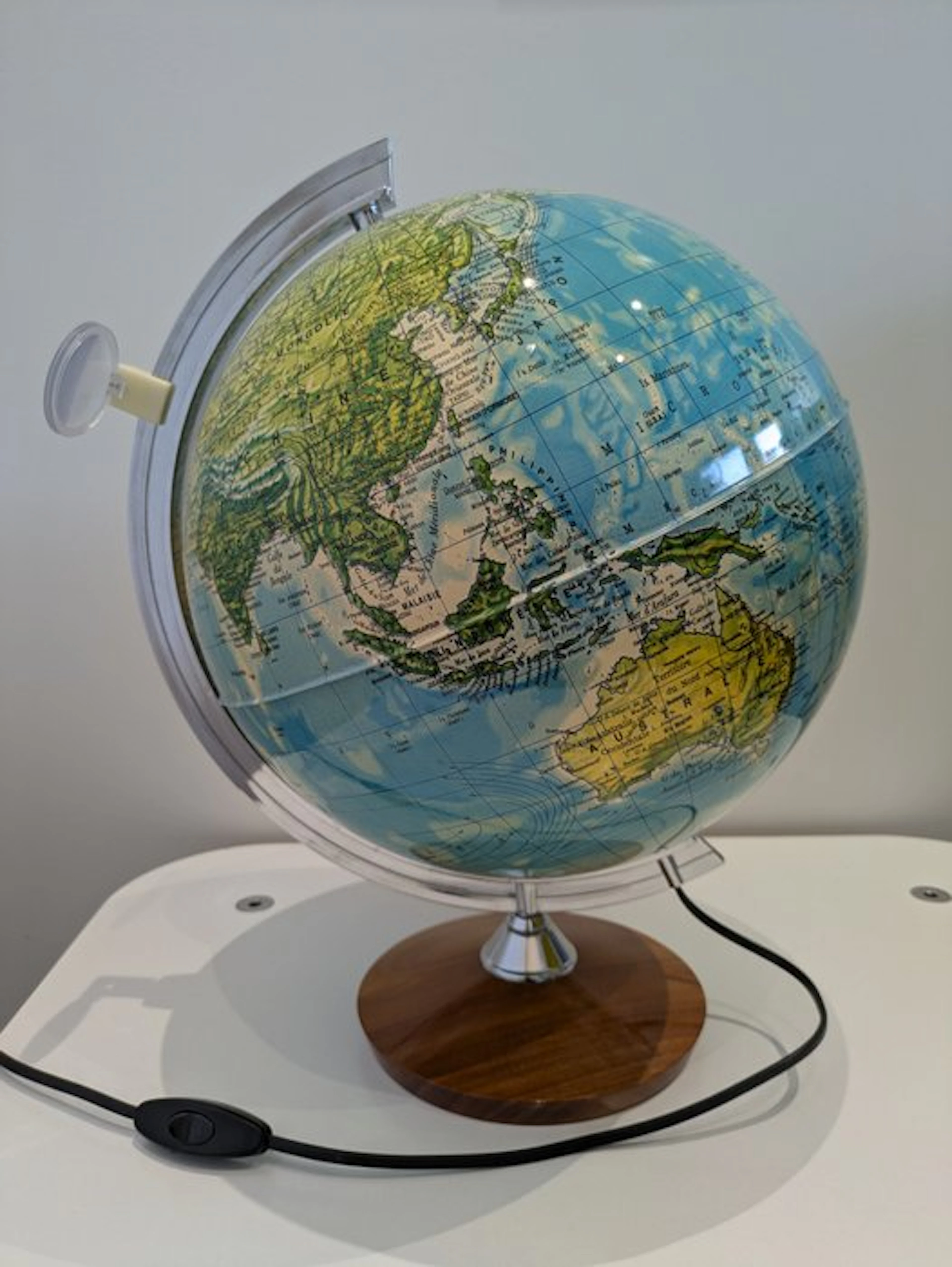 Terrestrial table globe - 1970-1980