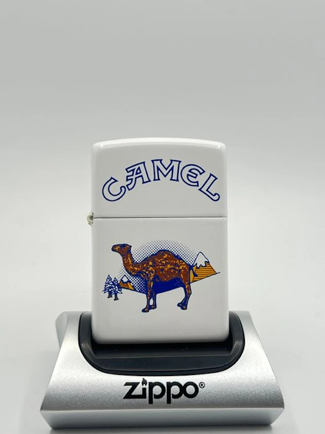 Zippo - Camel Holiday / Winter Snow Edition - Matte White...