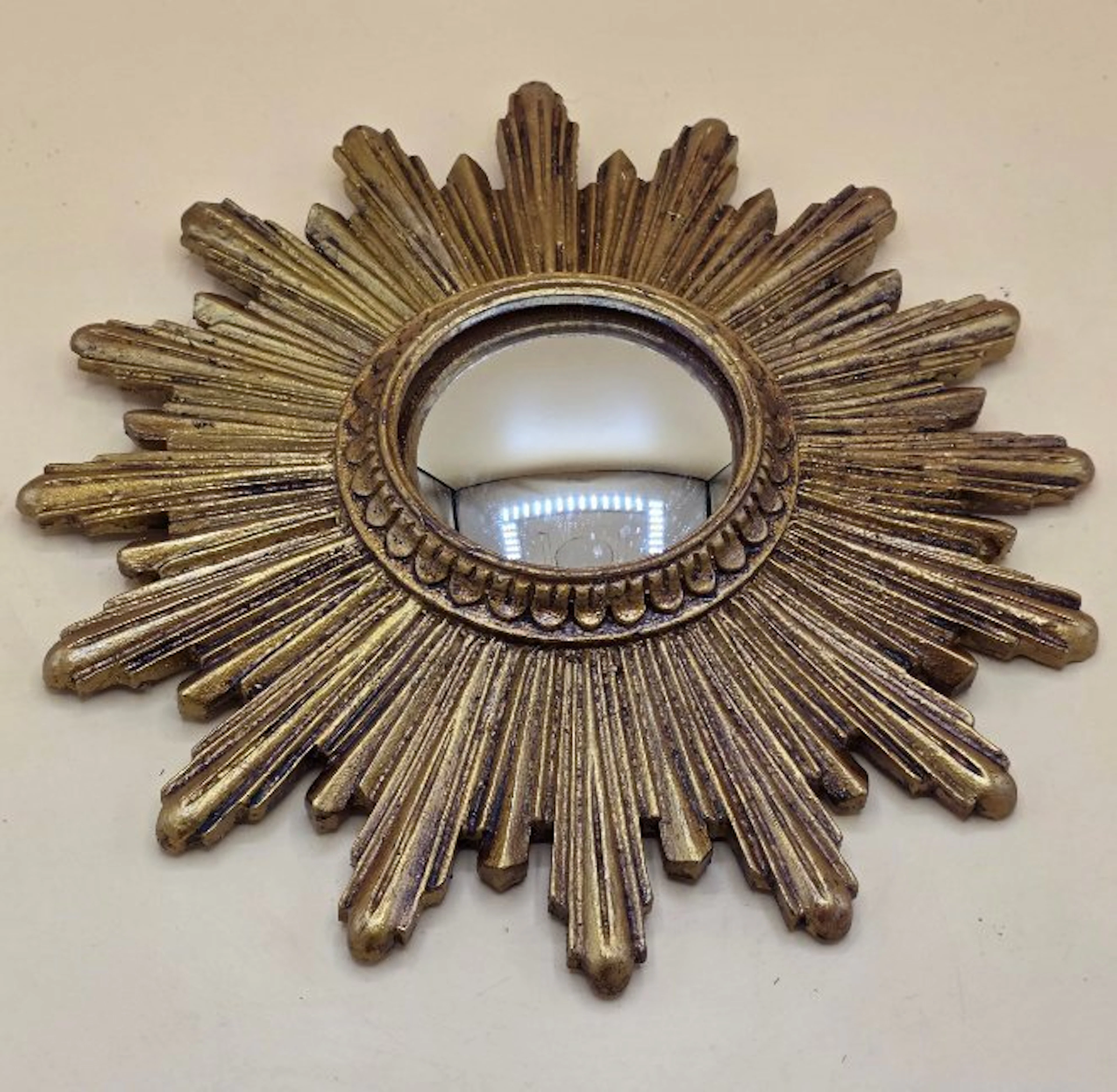 Wall mirror - Resin - Sun Mirror / Witch's Eye