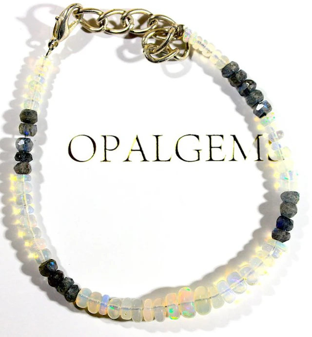 Ct. 28.50 Ethiopian White Opal & Labradorite Beads - Bracelet- 5.7 g