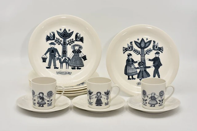 Royal Sphinx - Plate (9) - Pottery - Folklore Series