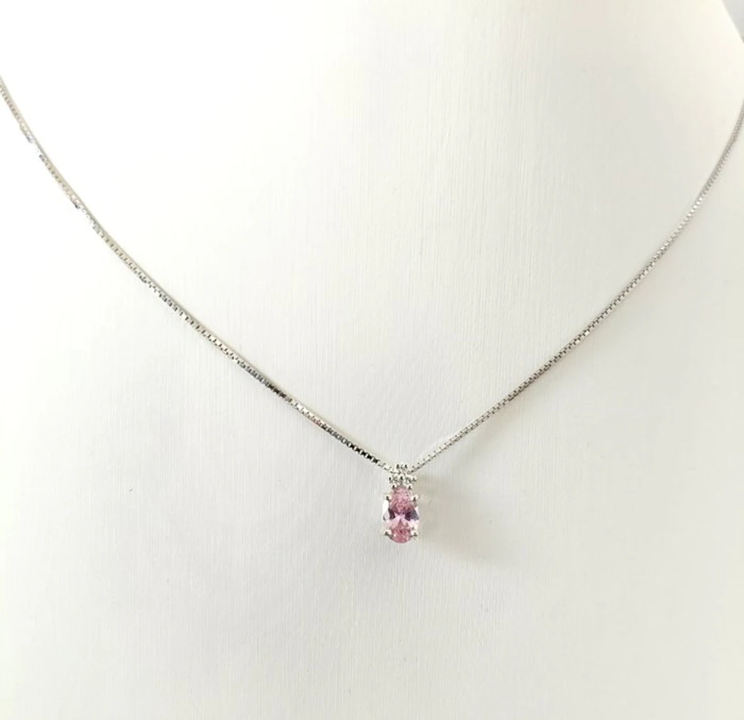 Necklace with pendant - 18 kt. White gold Diamond (Natural) - Sapphire