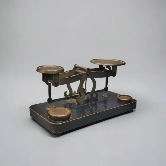 French Antique - Balance or scale - Metal, Wood
