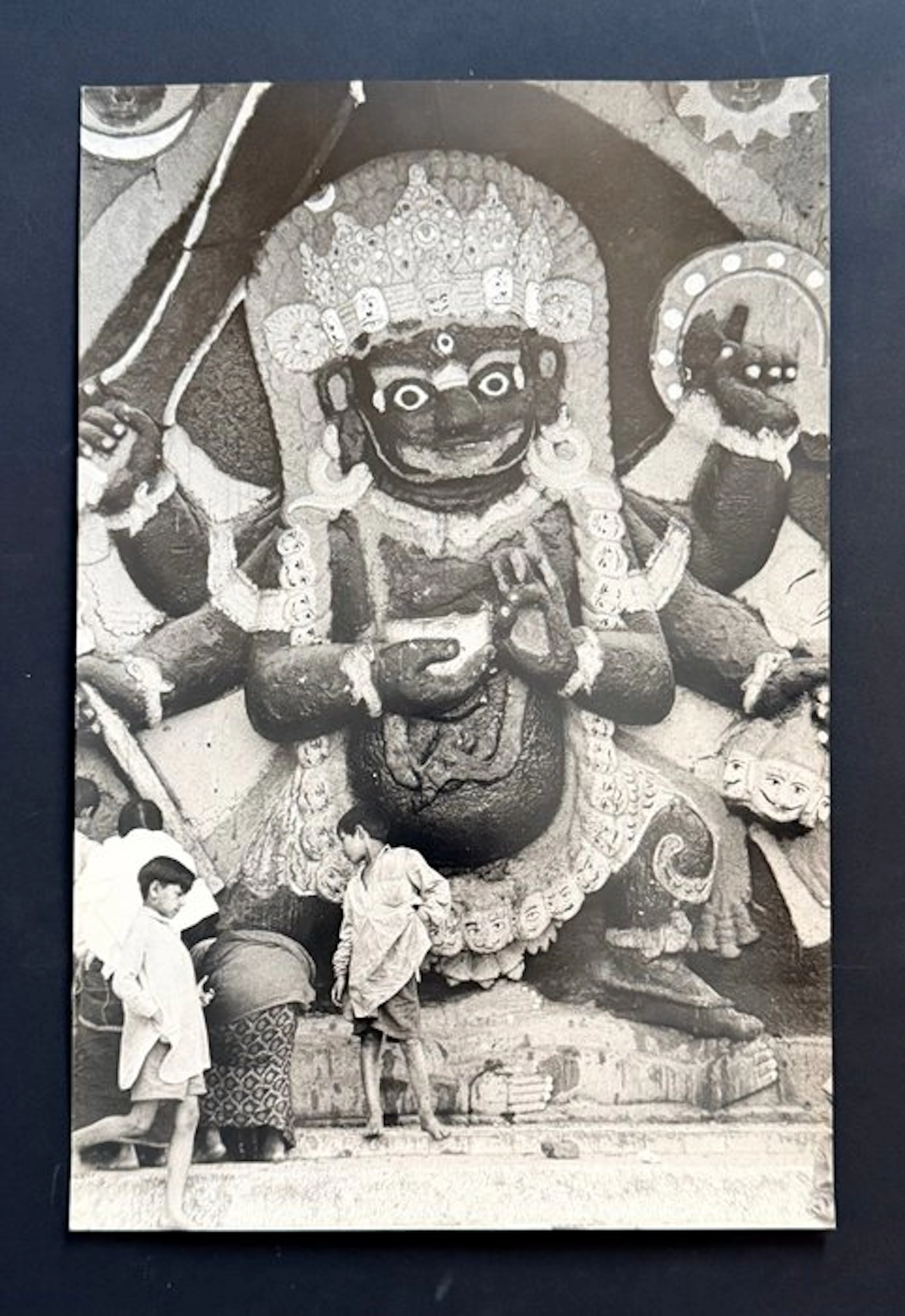 Calogero Cascio - Kathmandu - Il bassorilievo...