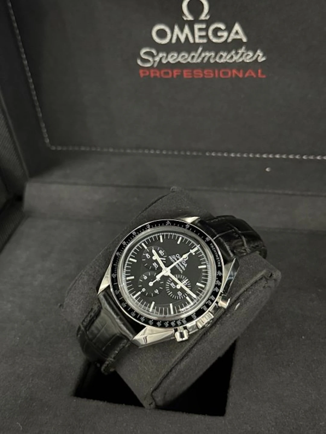 Omega - Speedmaster Professional Moonwatch...