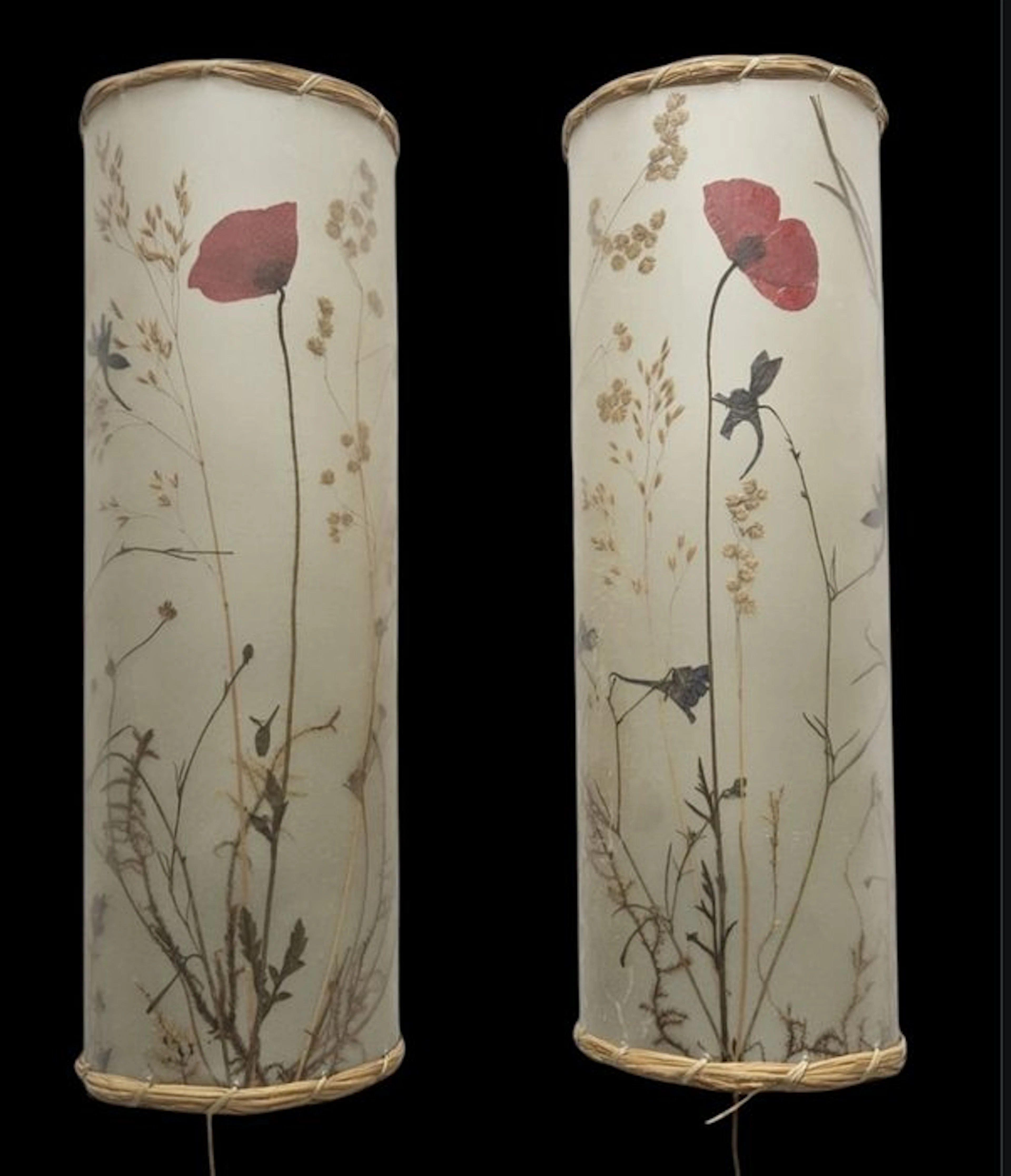 Wall lamp (2) - Vintage wall lamp with floral motif - Plastic