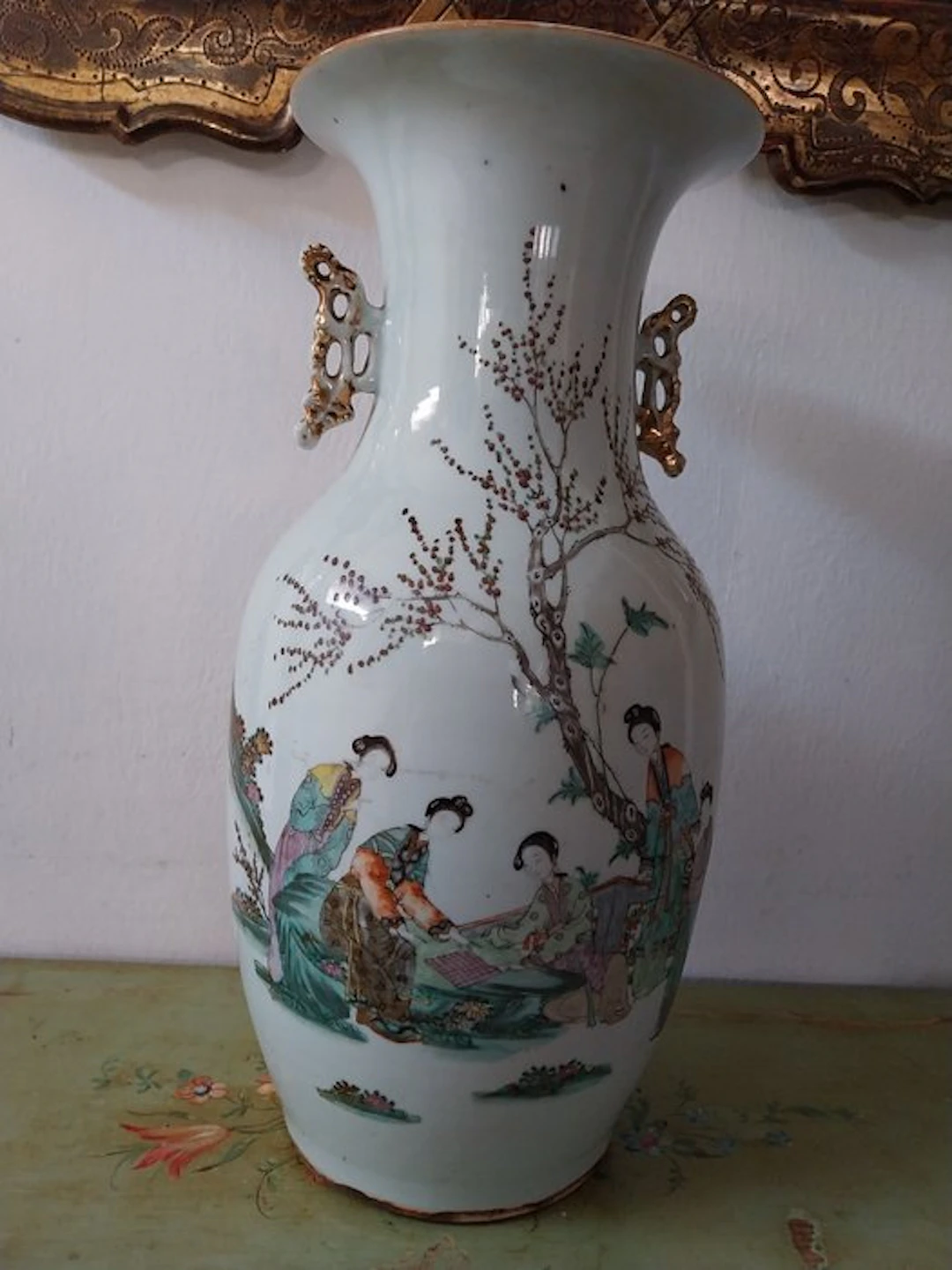 Vase - Porcelain - China - Period of the Republic. - Ancient Chinese vase.