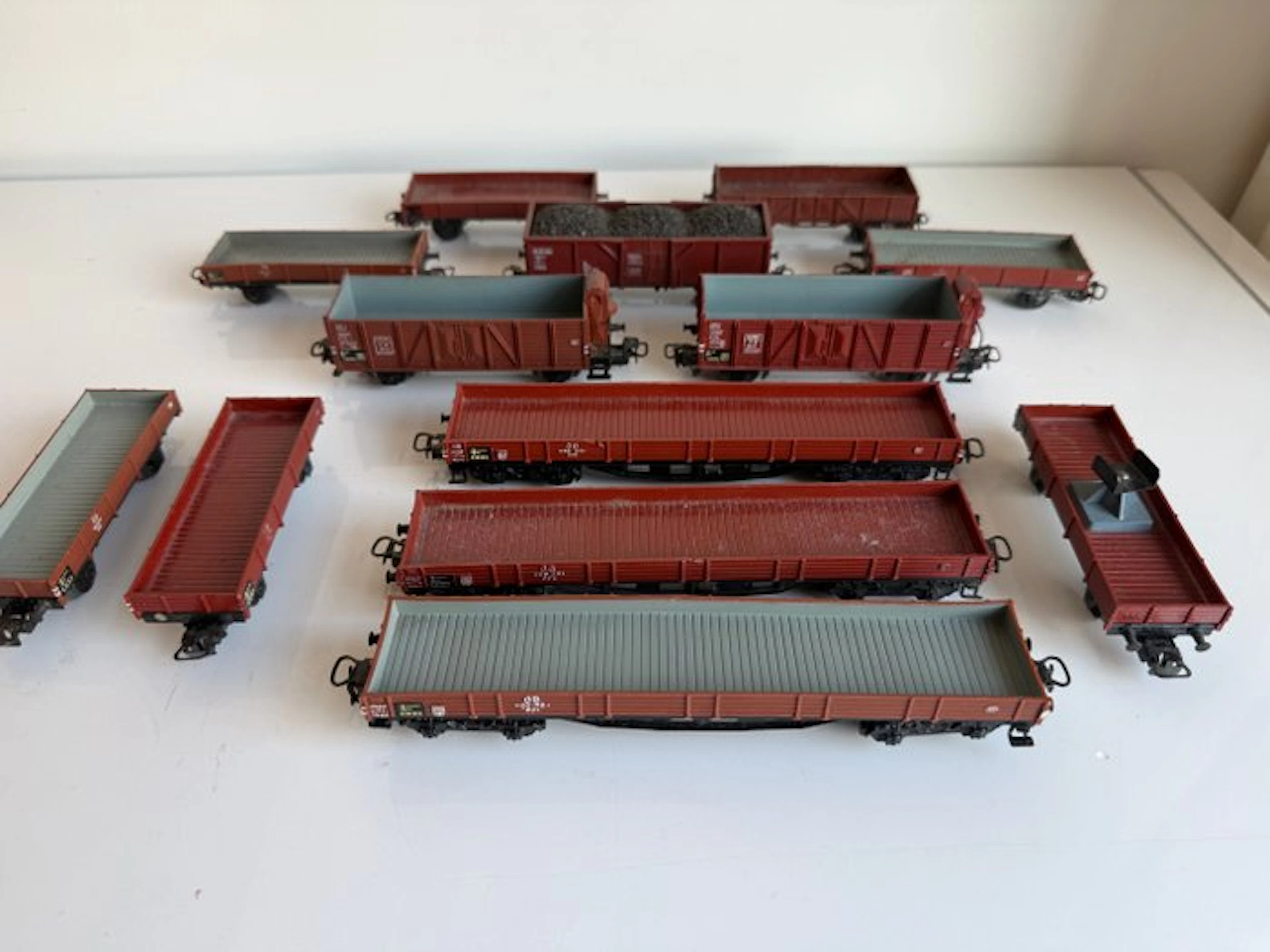 Märklin H0 - Model train freight carriage (13) - high and low Niederbord wagons