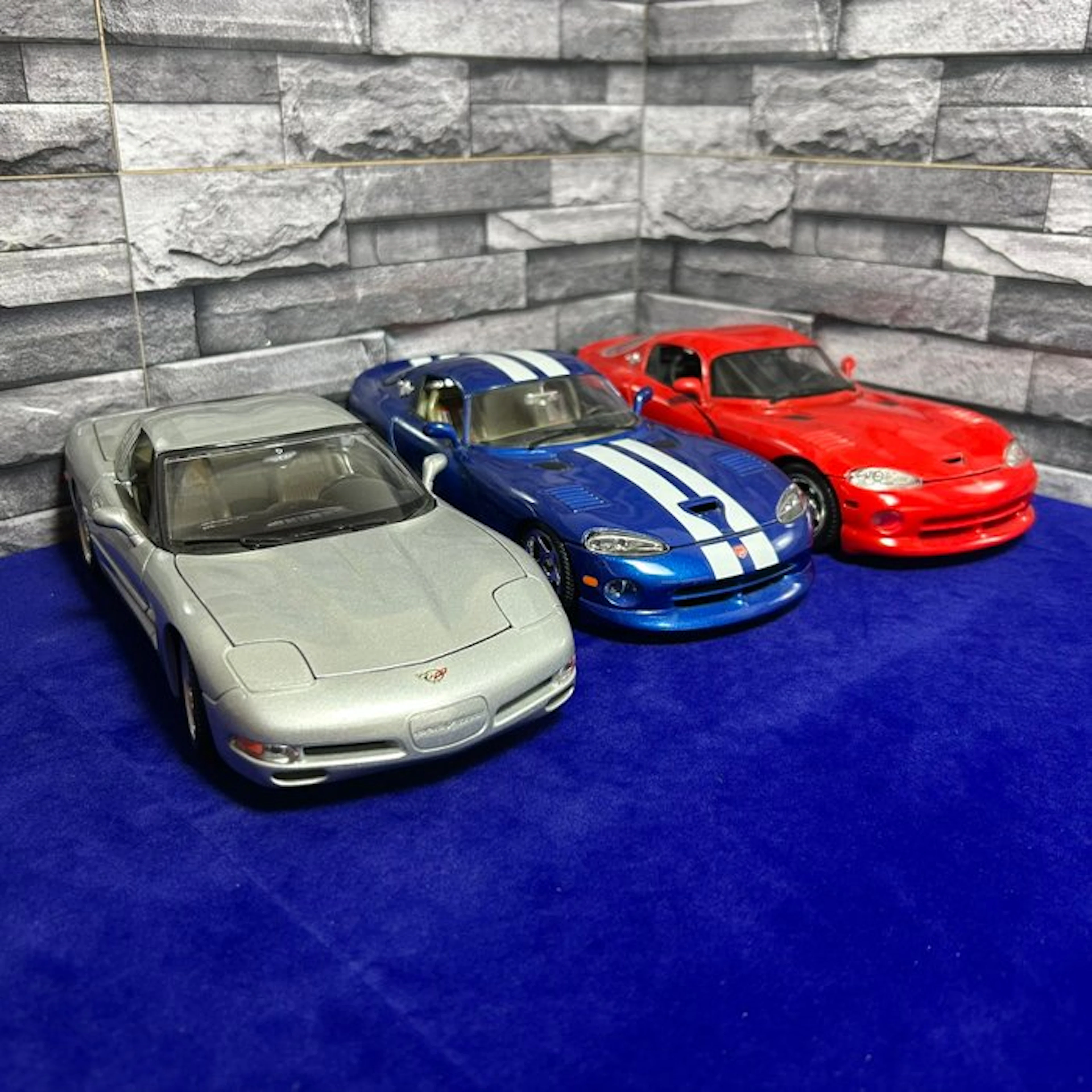 Maisto, Bburago 1:18 - Model car (3) - American Muscle...