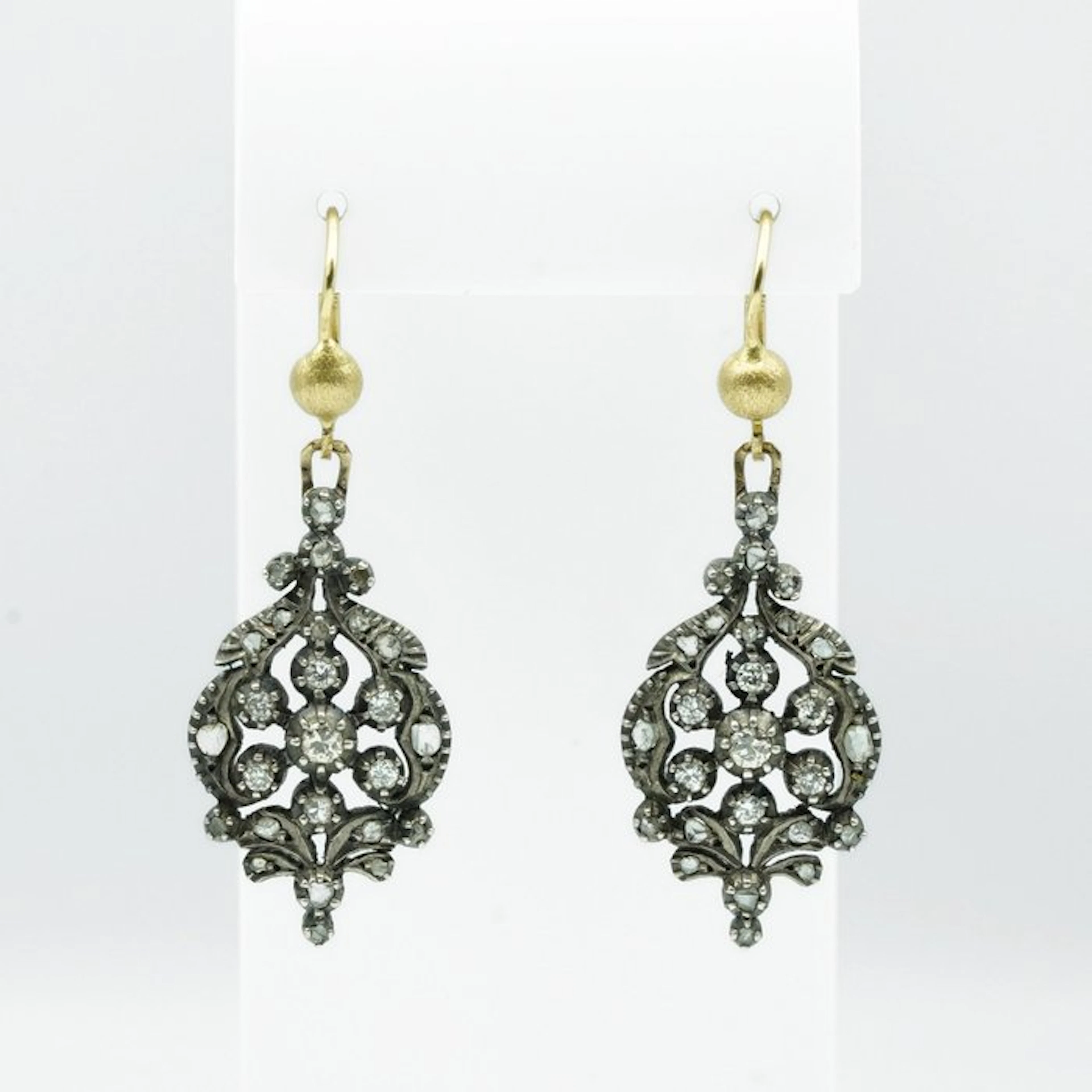 Drop earrings - 18 kt. Yellow gold, Silver
