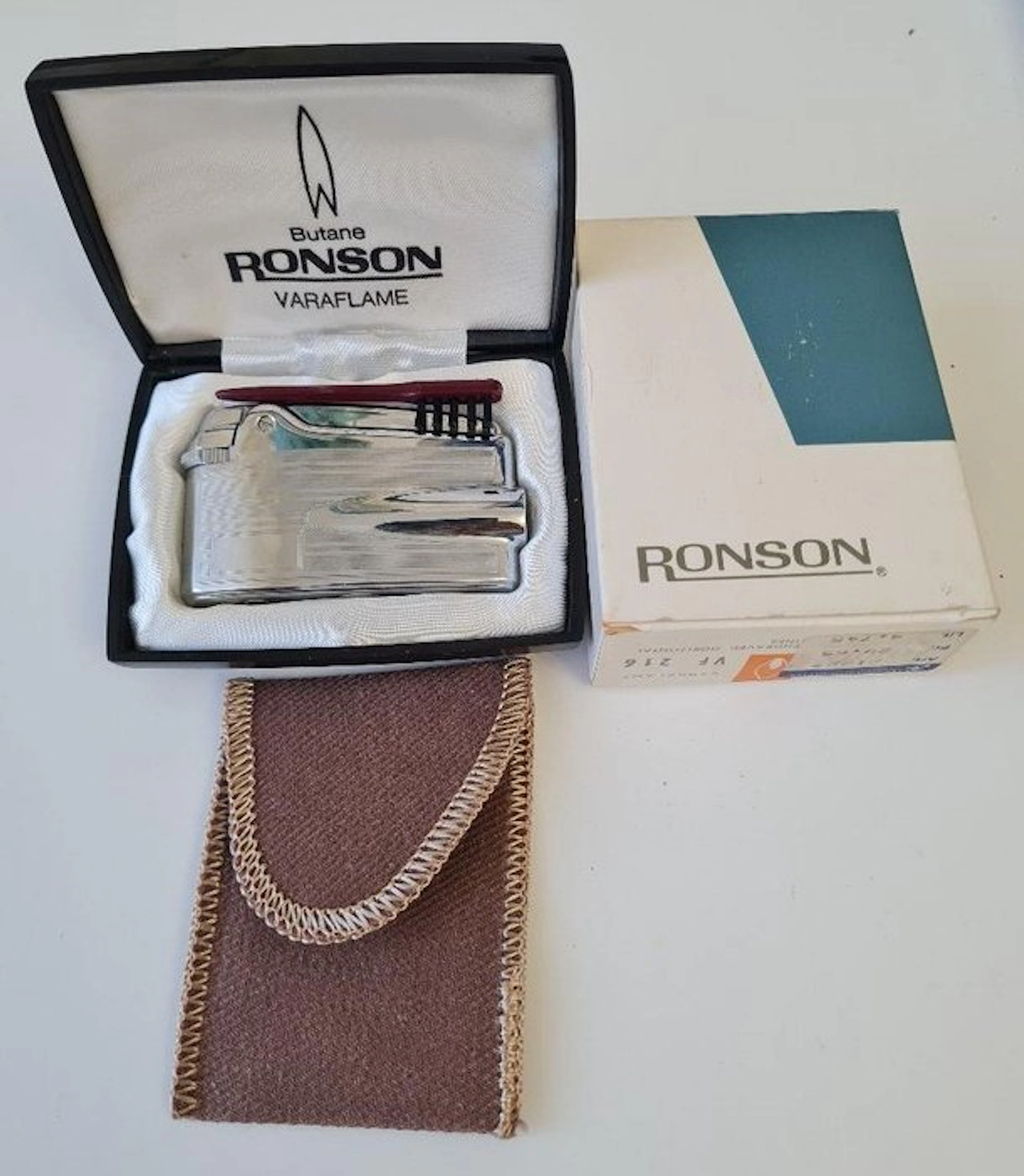 Ronson - Varaflame VF 216 - No reserve price - Pocket lighter - Steel