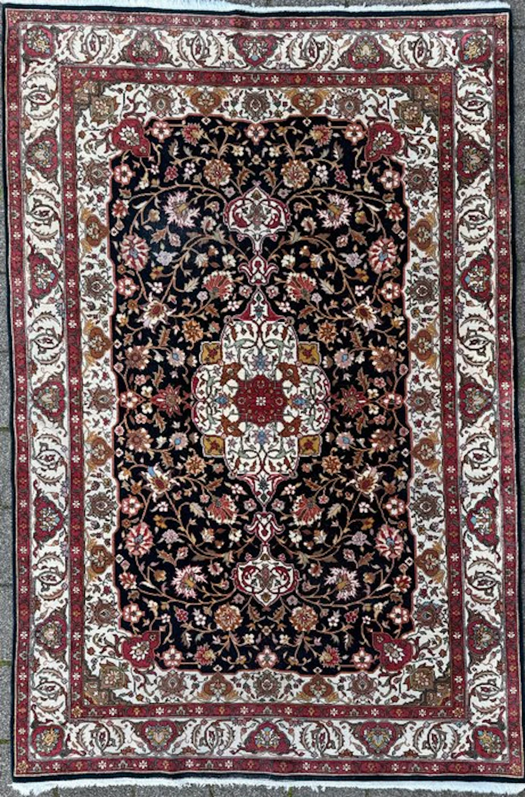 Vintage Bakhtiar rug - cleaned - hand-knotted - wool - Carpet - 296 cm - 195 cm