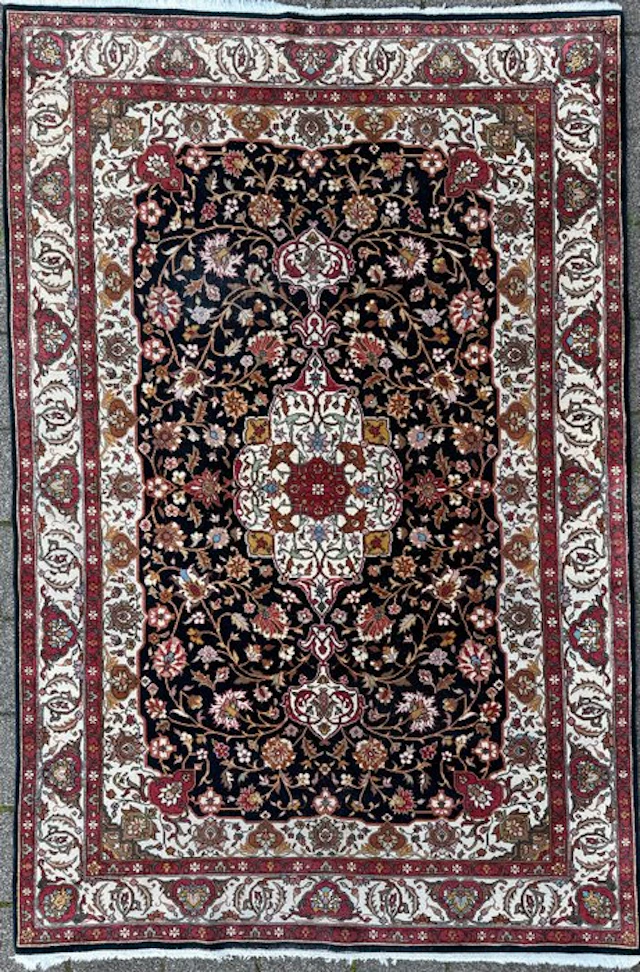 Vintage Bakhtiar rug - cleaned - hand-knotted - wool - Carpet - 296 cm - 195 cm