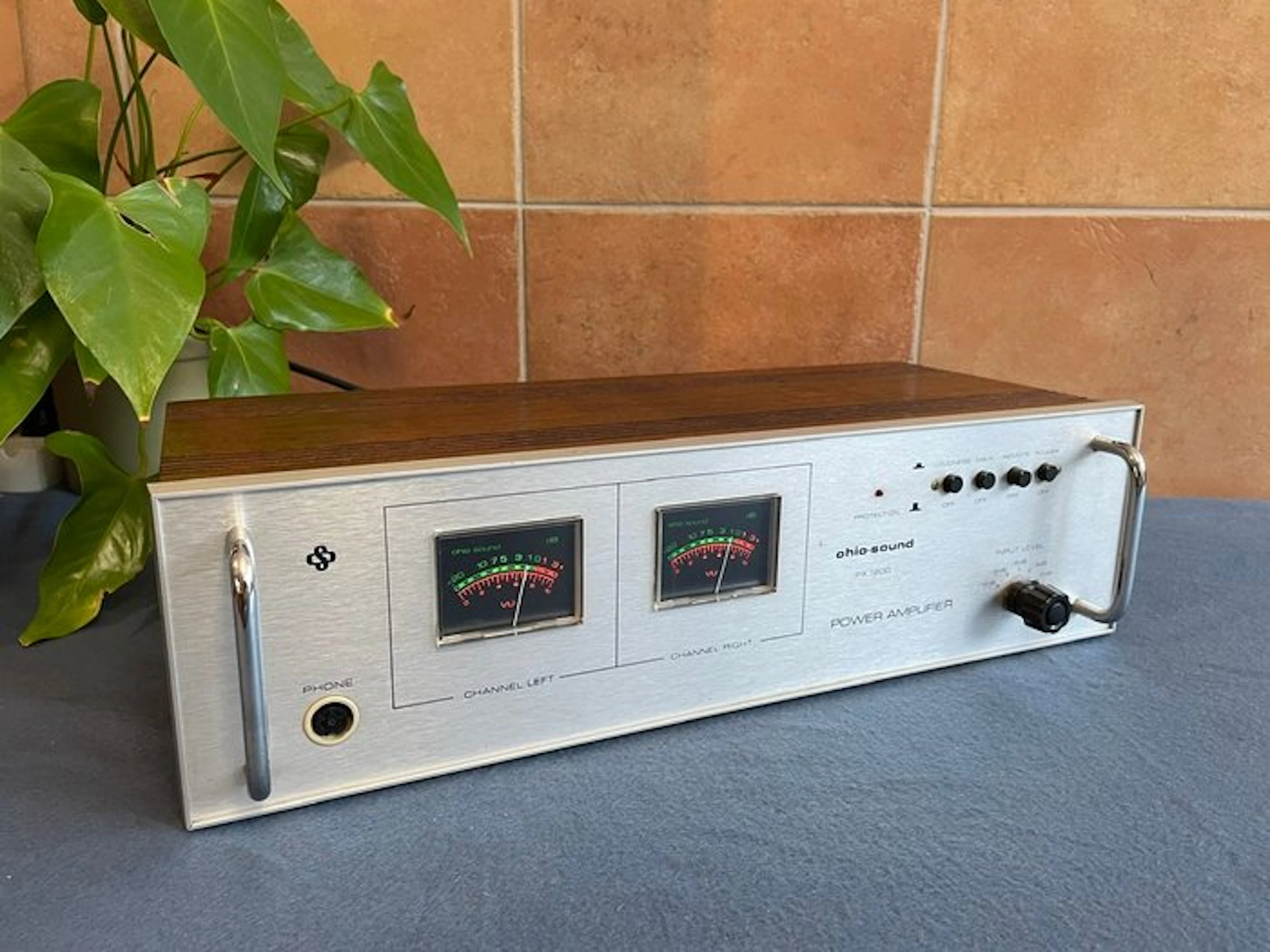 Ohio Sound - PX 1200 / 2-Channel Class AB Solid state power amplifier