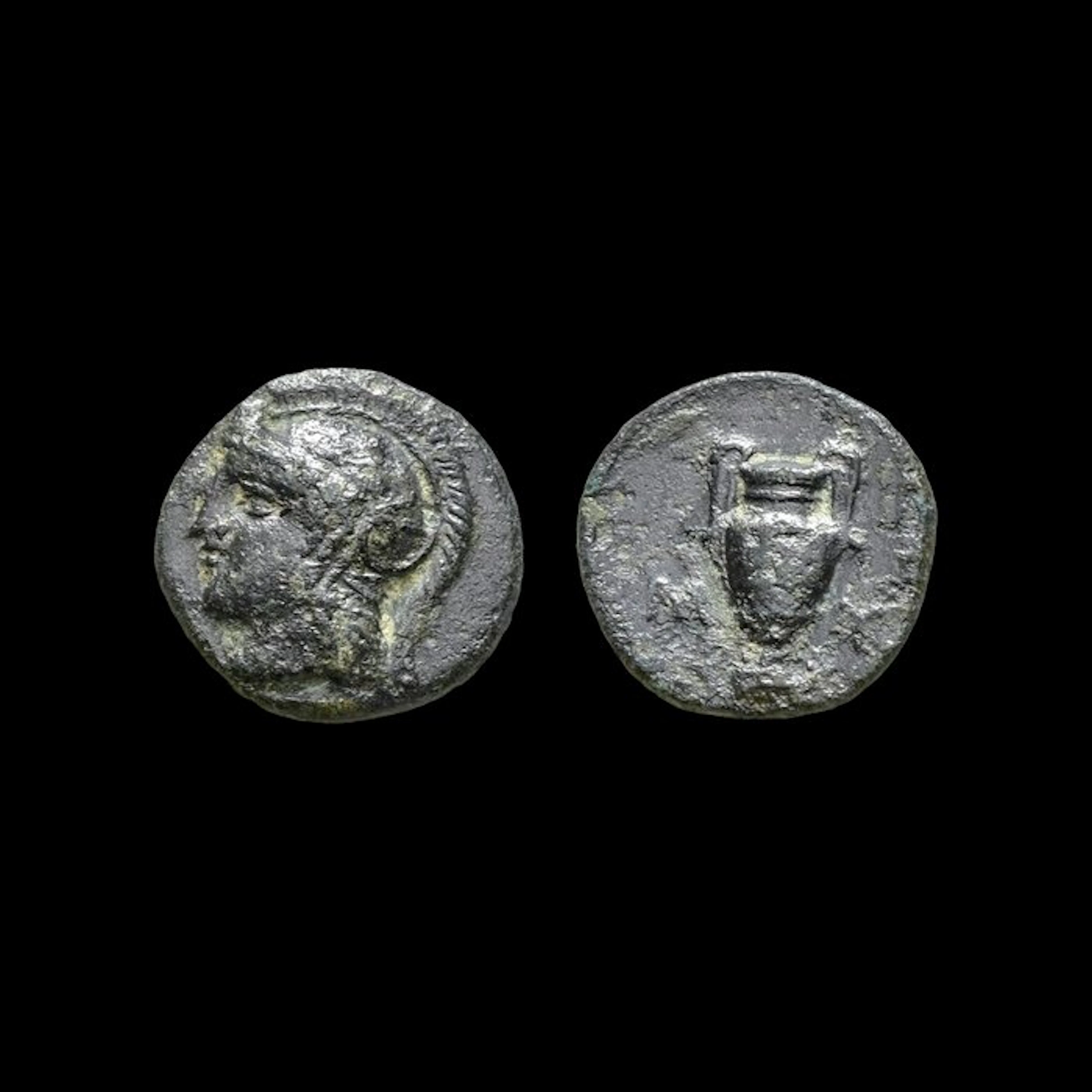 Aeolis, Myrina Æ Ca. 4th-3rd century BC (No reserve price)