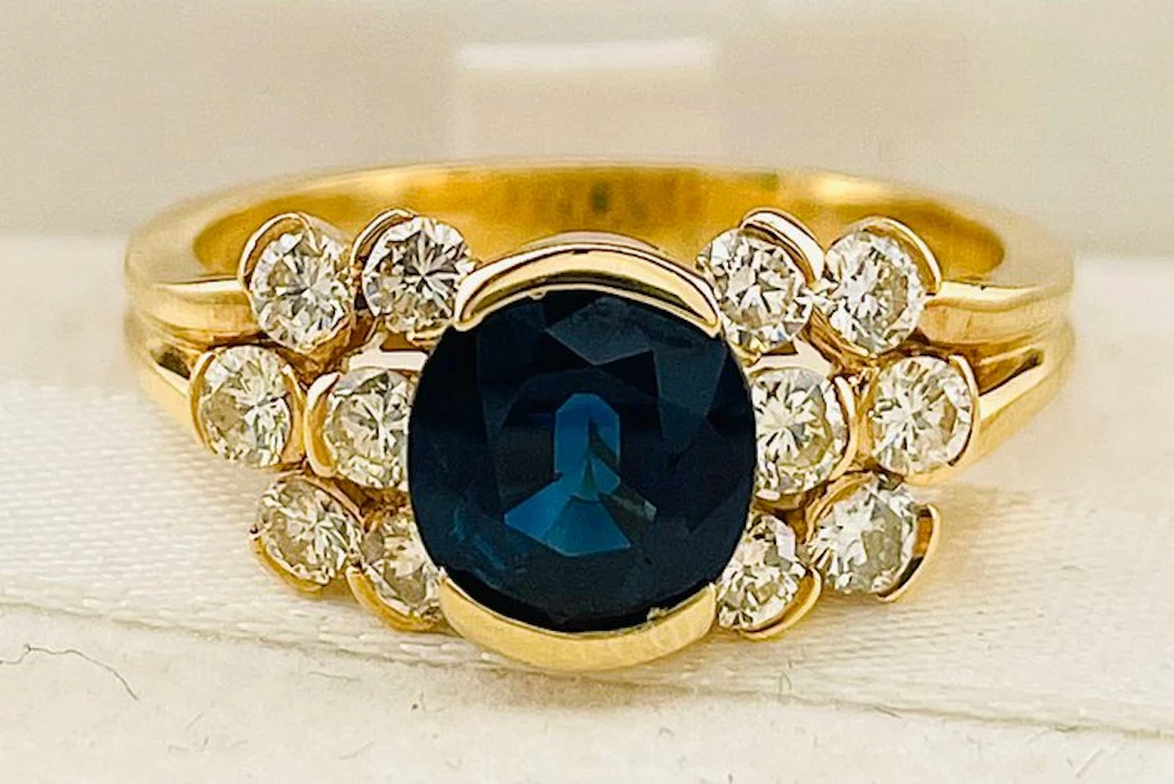 Ring - 18 kt. Yellow gold Sapphire - Diamond