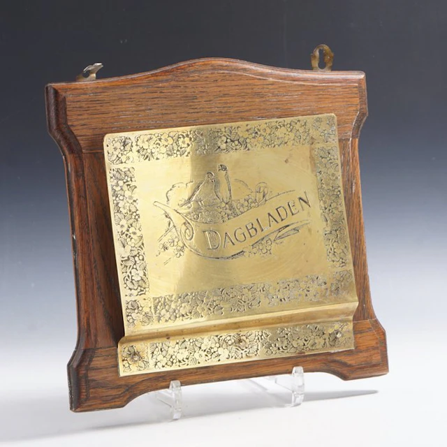 Magazine rack - 'Dagbladen' with two birds