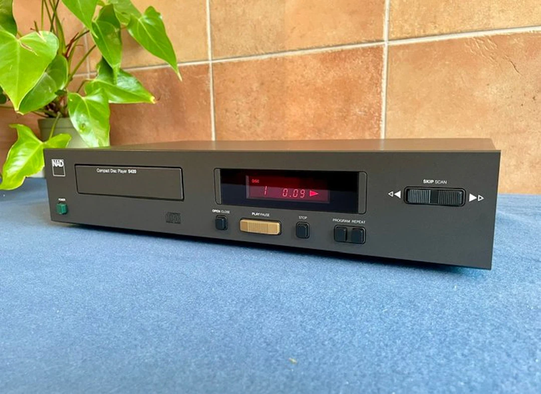 NAD - 5420 CD player