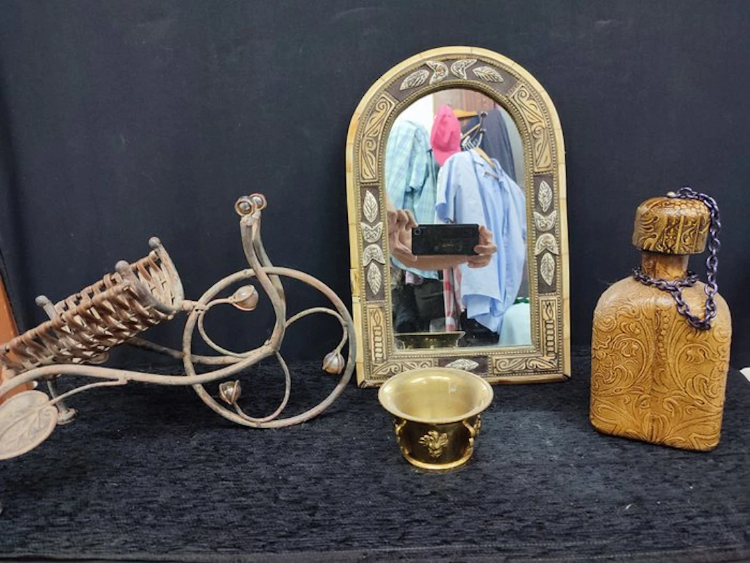 Themed collection - Thematic collection: Mirrors and decorative objects