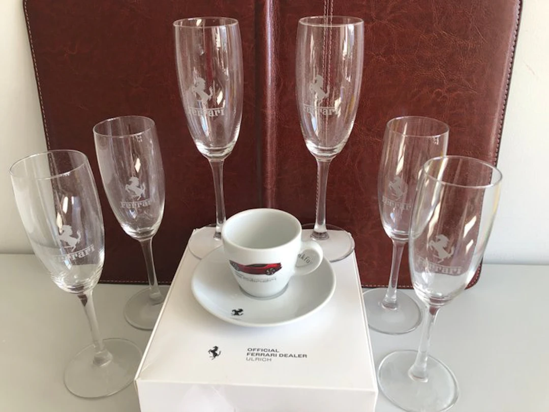 Accessory - Ferrari - Ferrari Champagne / Ferrari Dealer Espresso