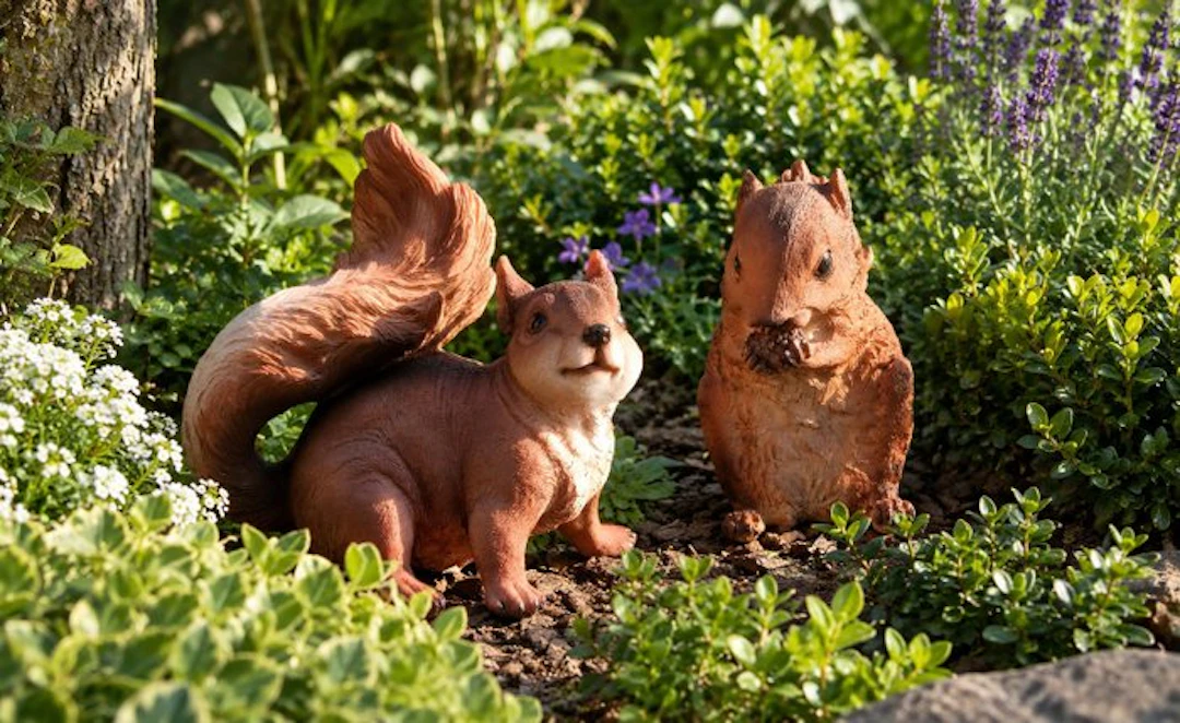 Gezellig duo - Statue, Schattige eekhoornbeelden - 14 cm - resin