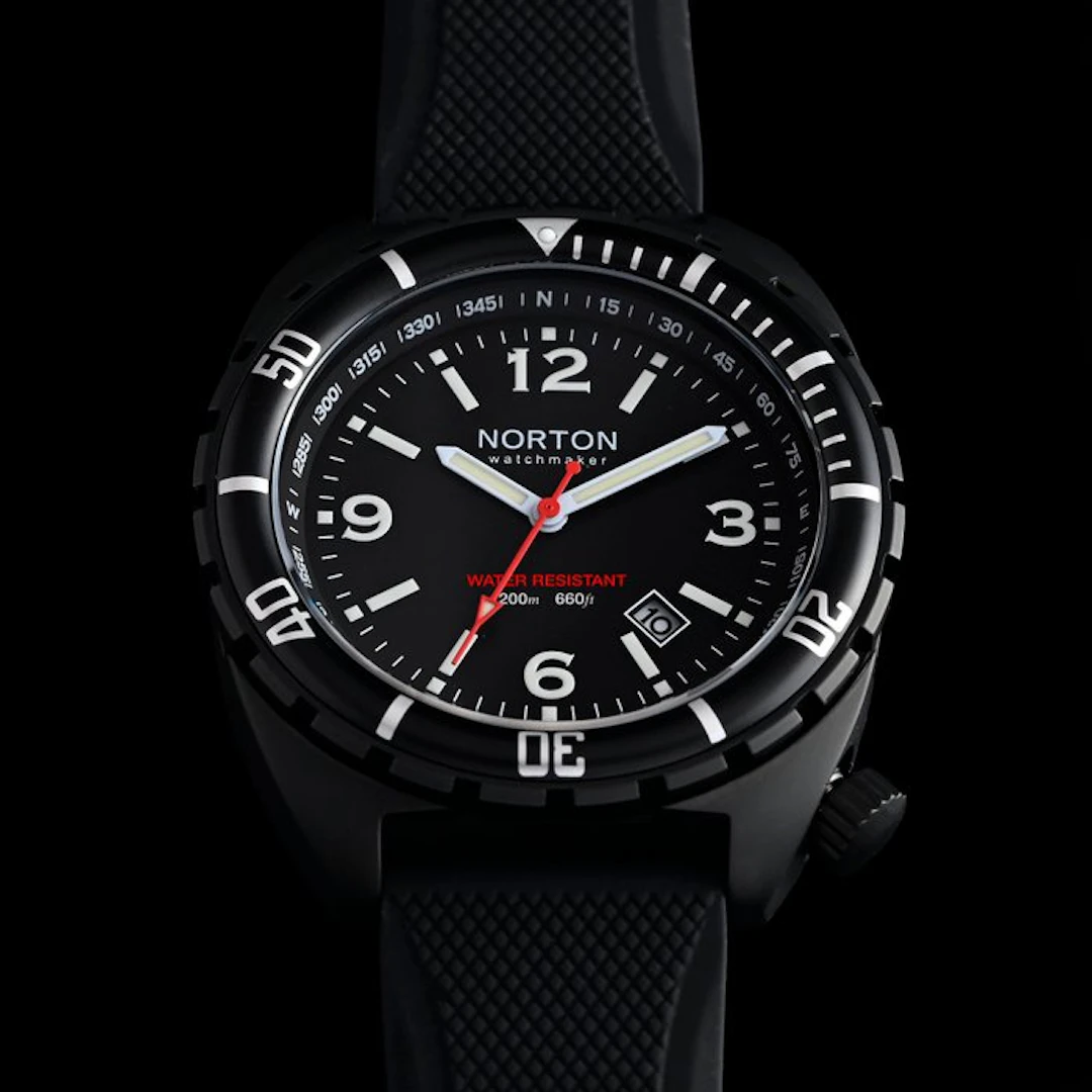 Norton - Raffaello - Diver Quartz 200M - PVD Nero - Vetro...
