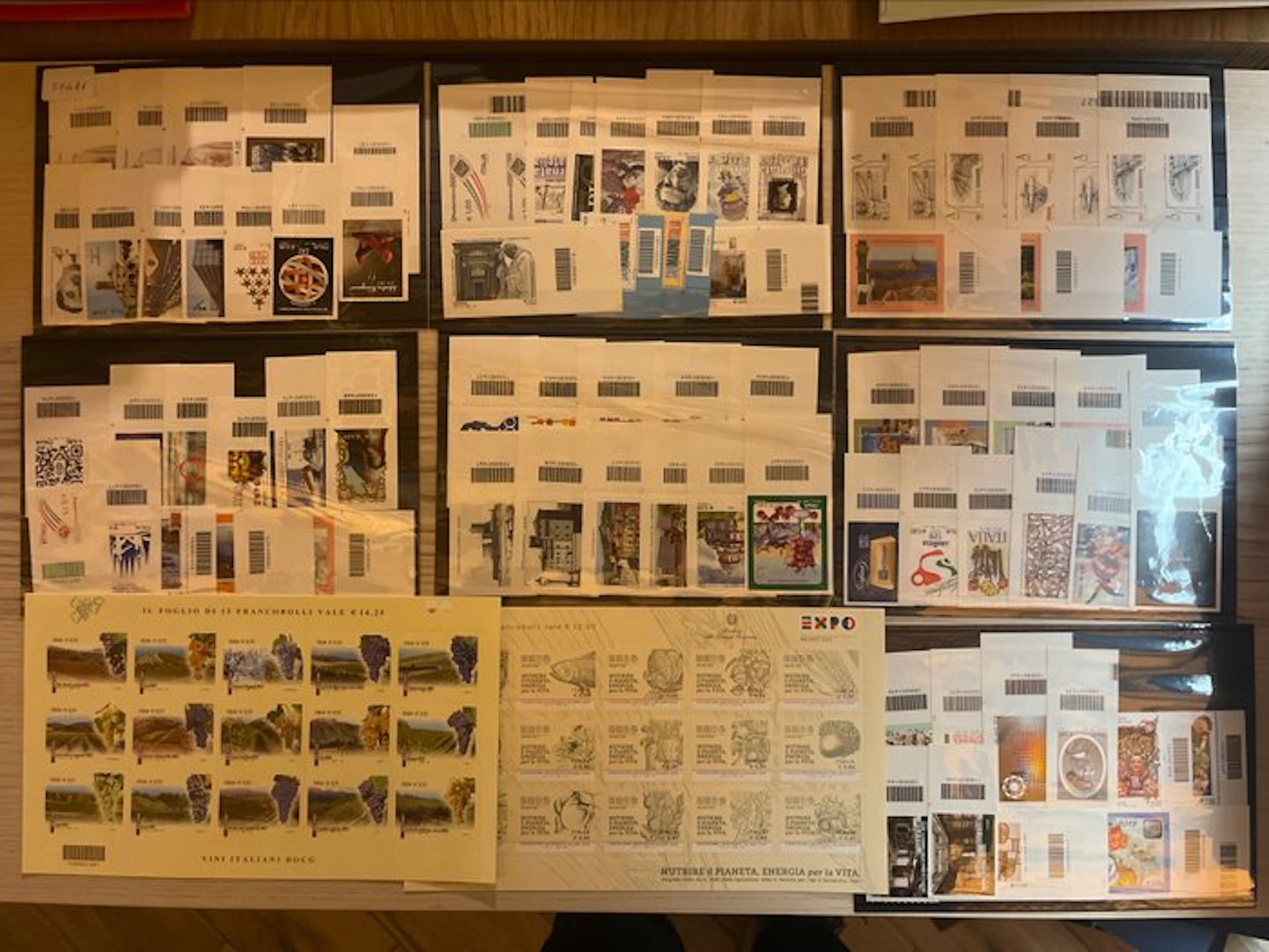 Italian Republic 2015 - Annual Collection with all stamps...
