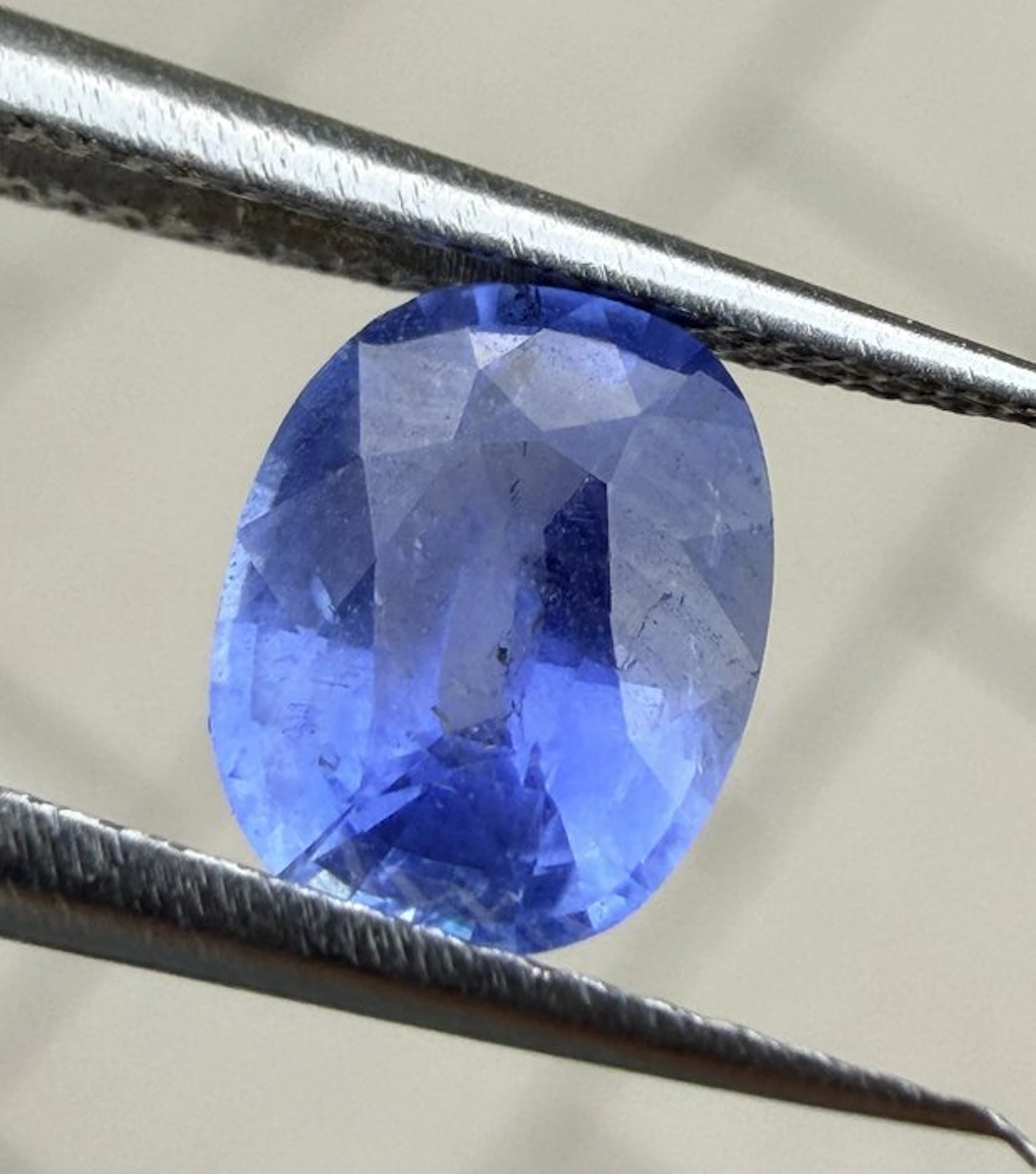 Blue Sapphire - 1.19 ct - Antwerp Laboratory for Gemstone...