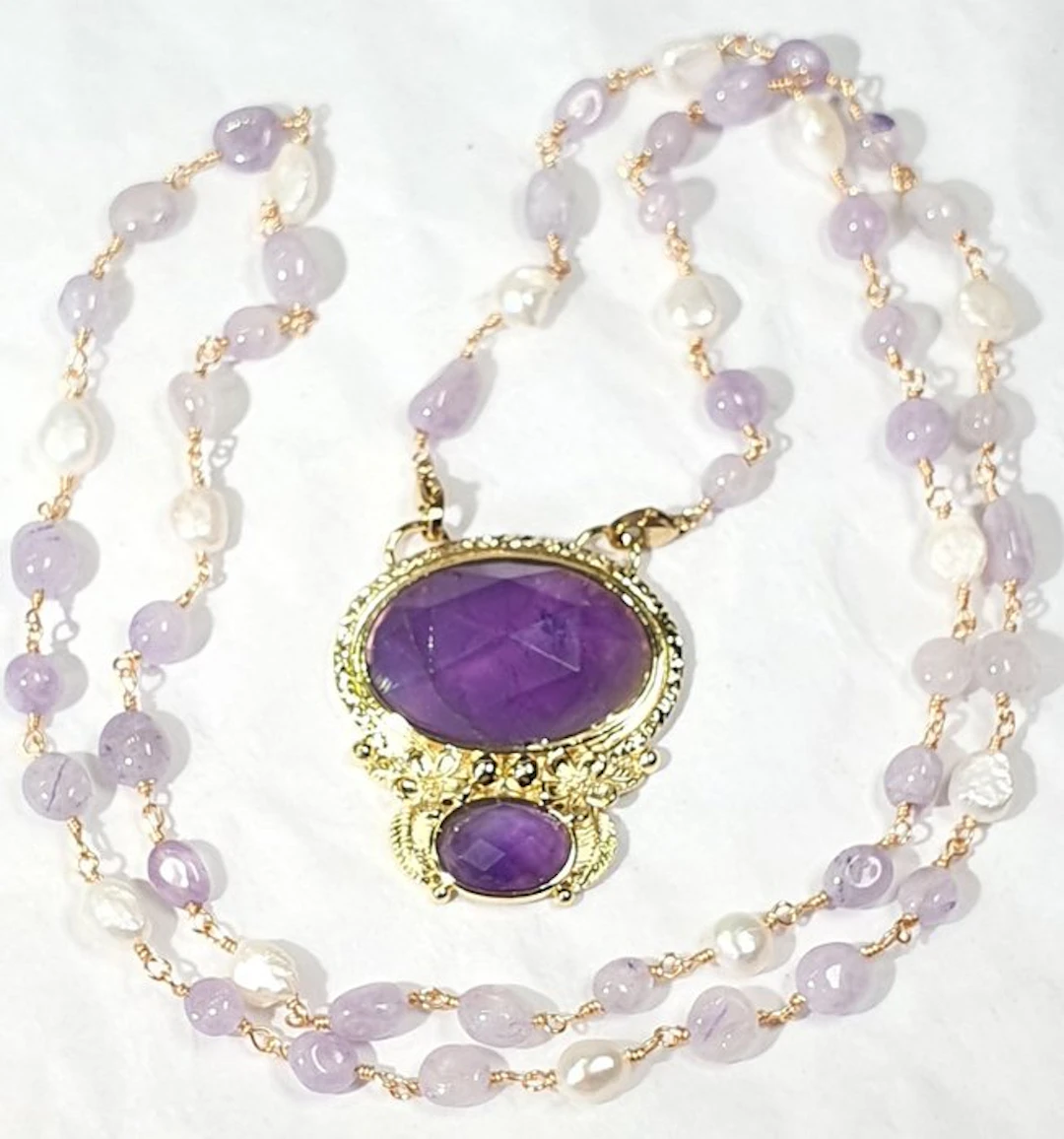 Natural amethyst and freshwater pearls - Rosary-style...
