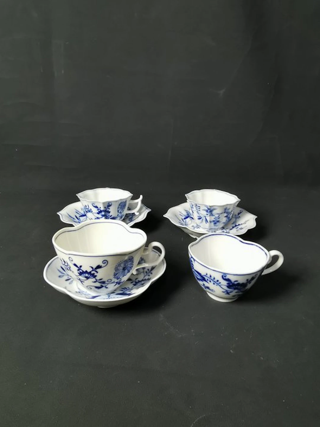 Meissen - Cipolla blu - Tazze da caffè con piattini - XIX...
