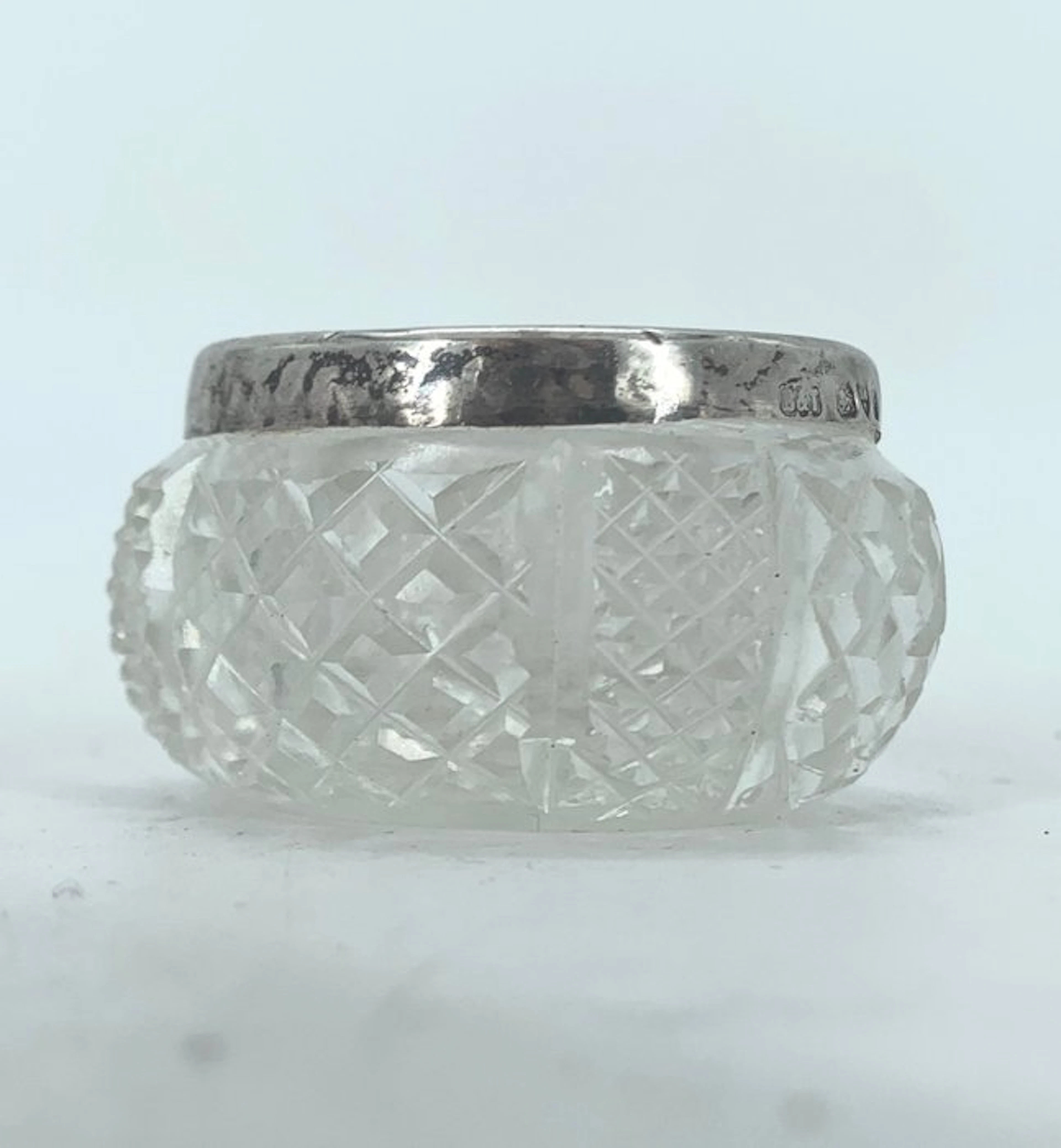 Chester hallmarked Silver 1907 - Salt boat - Salt Cellar...