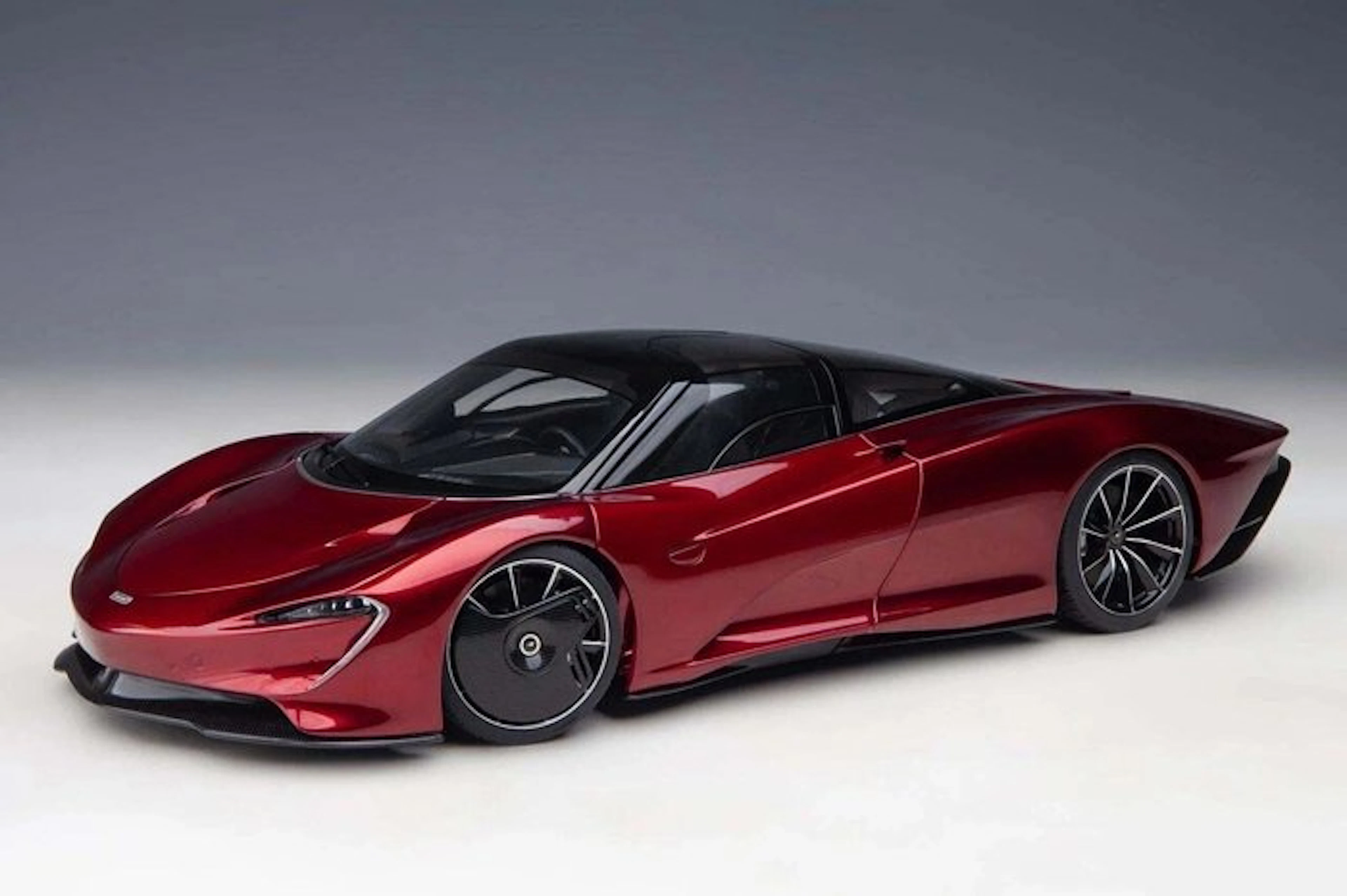 Autoart 1:18 - Model car - McLaren Speedtail